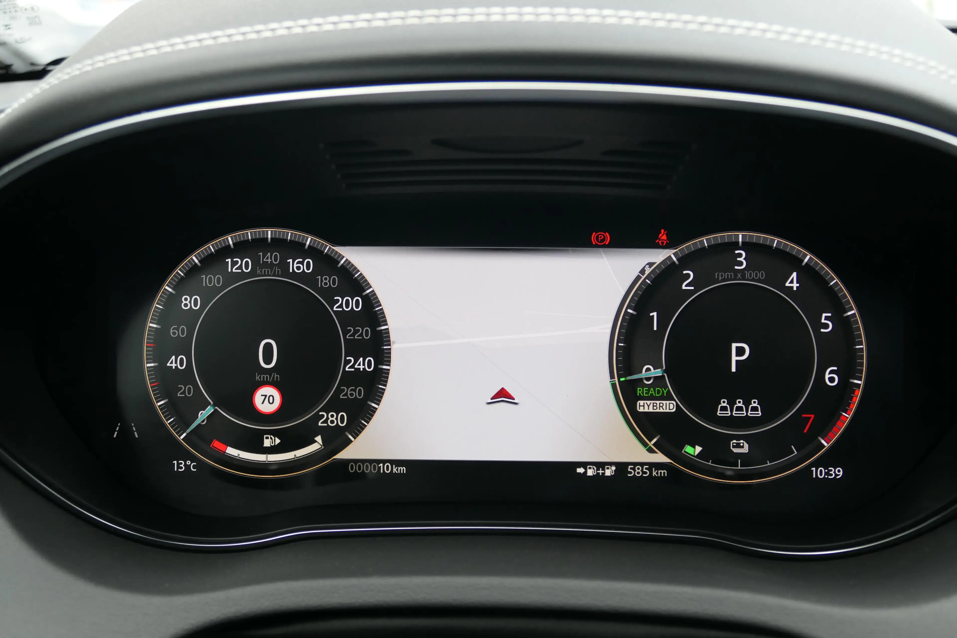 Jaguar E-Pace - 1.5 300PK R-DYNAMIC S HYBRID — photo 14