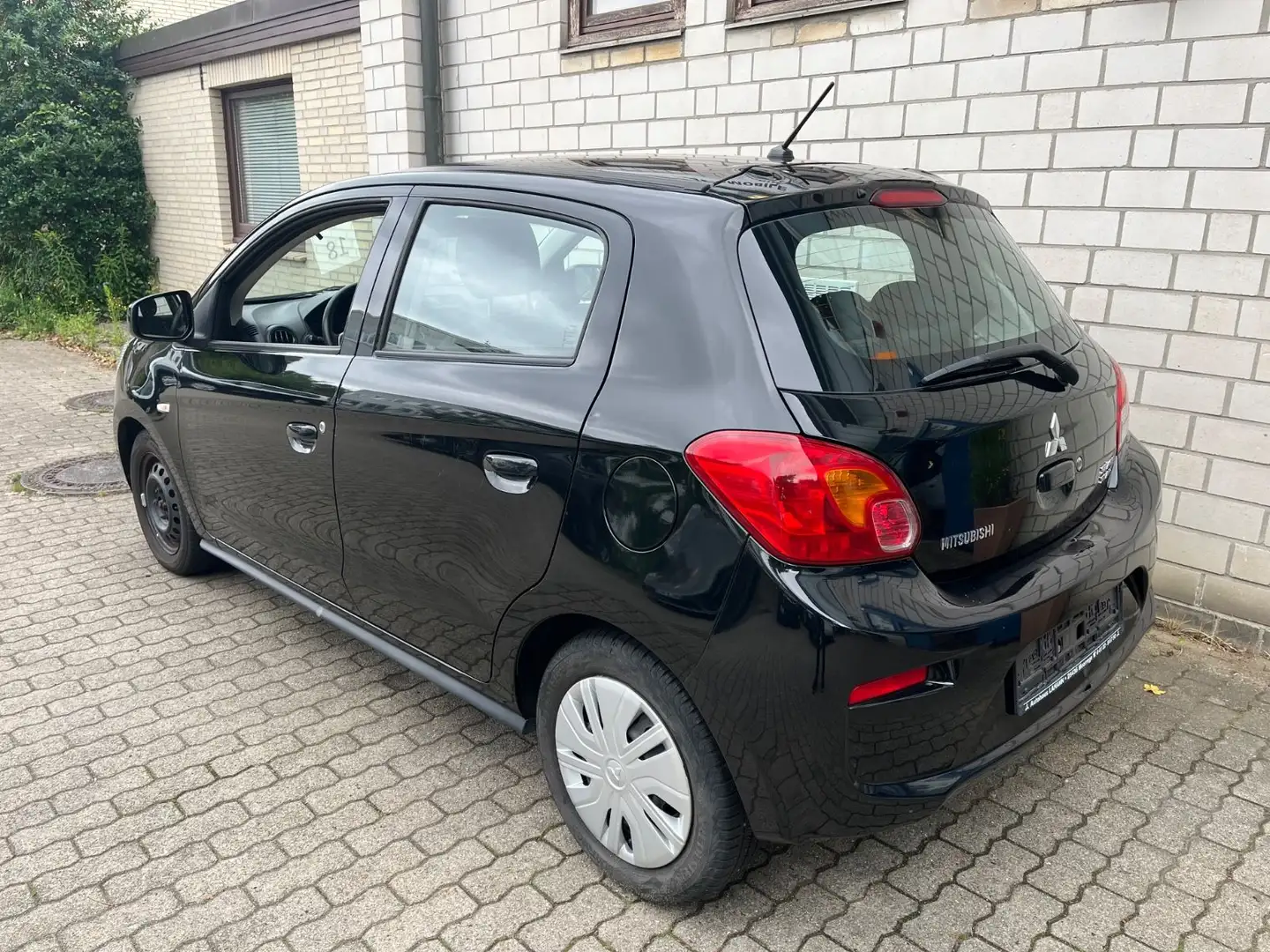 Mitsubishi Space Star Basis Negru - 2
