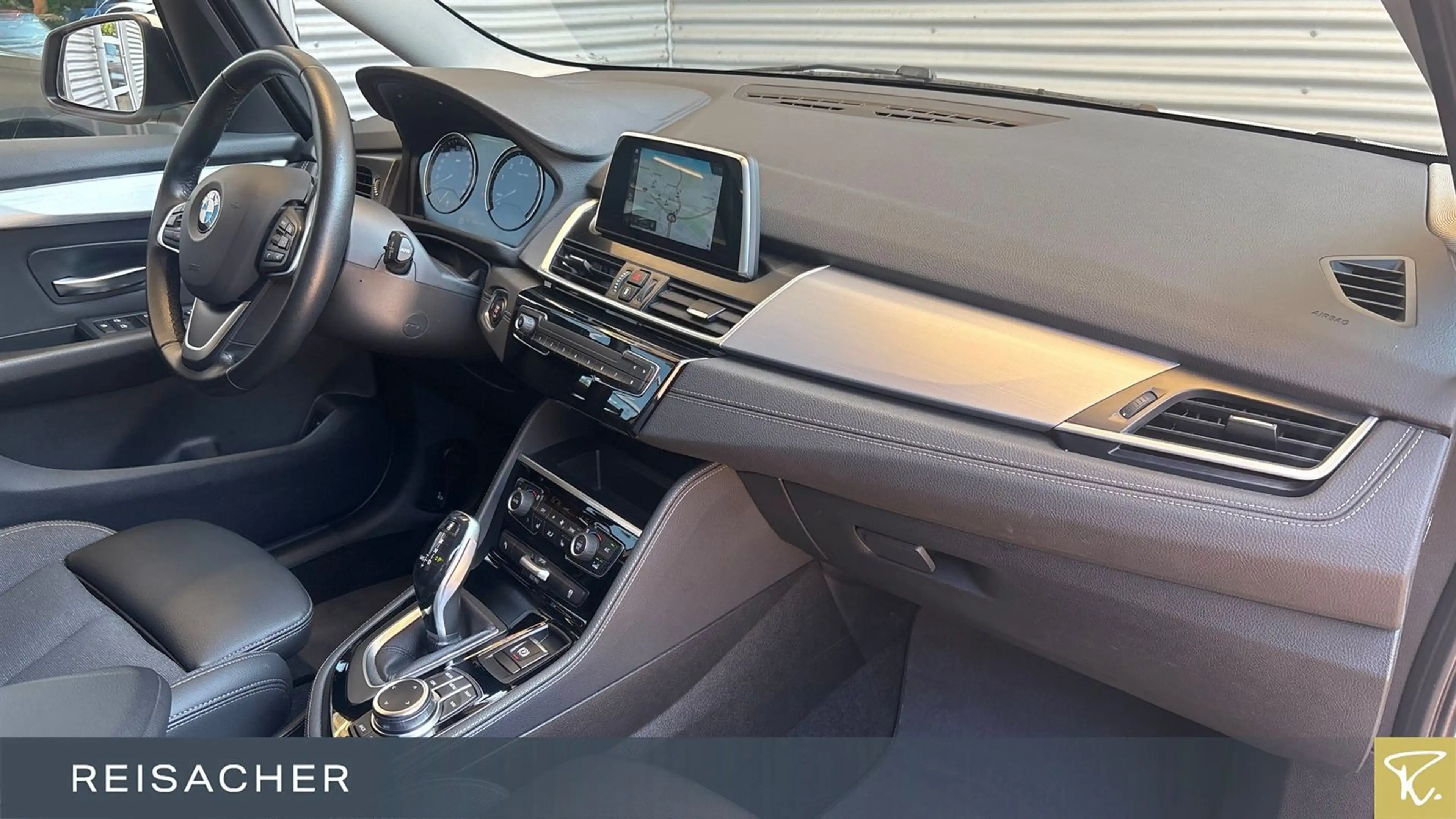 BMW 218 i Aut.Gran Tourer Sport Line Navi,LED,AHK,RFK — photo 13