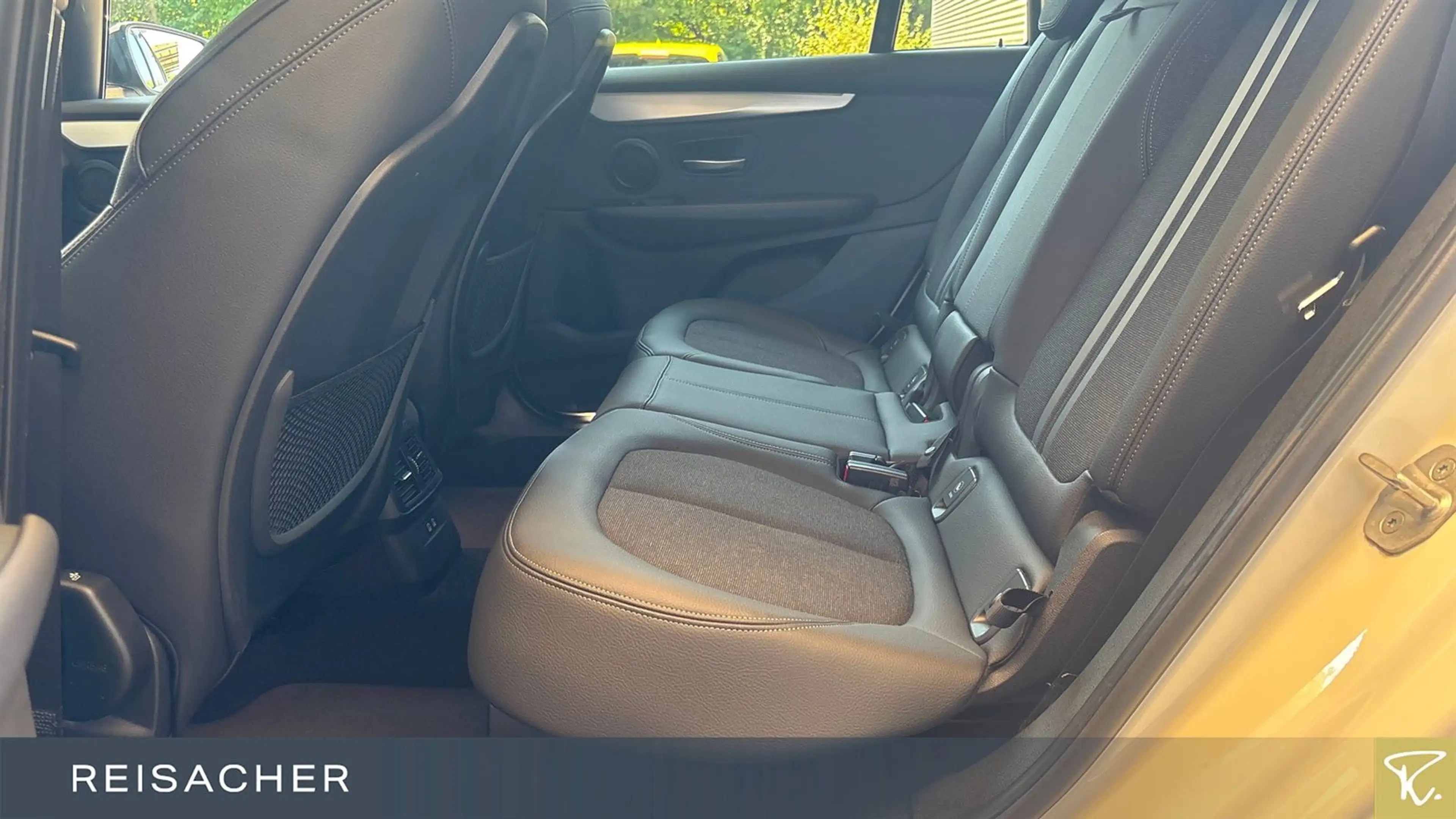 BMW 218 i Aut.Gran Tourer Sport Line Navi,LED,AHK,RFK — photo 8