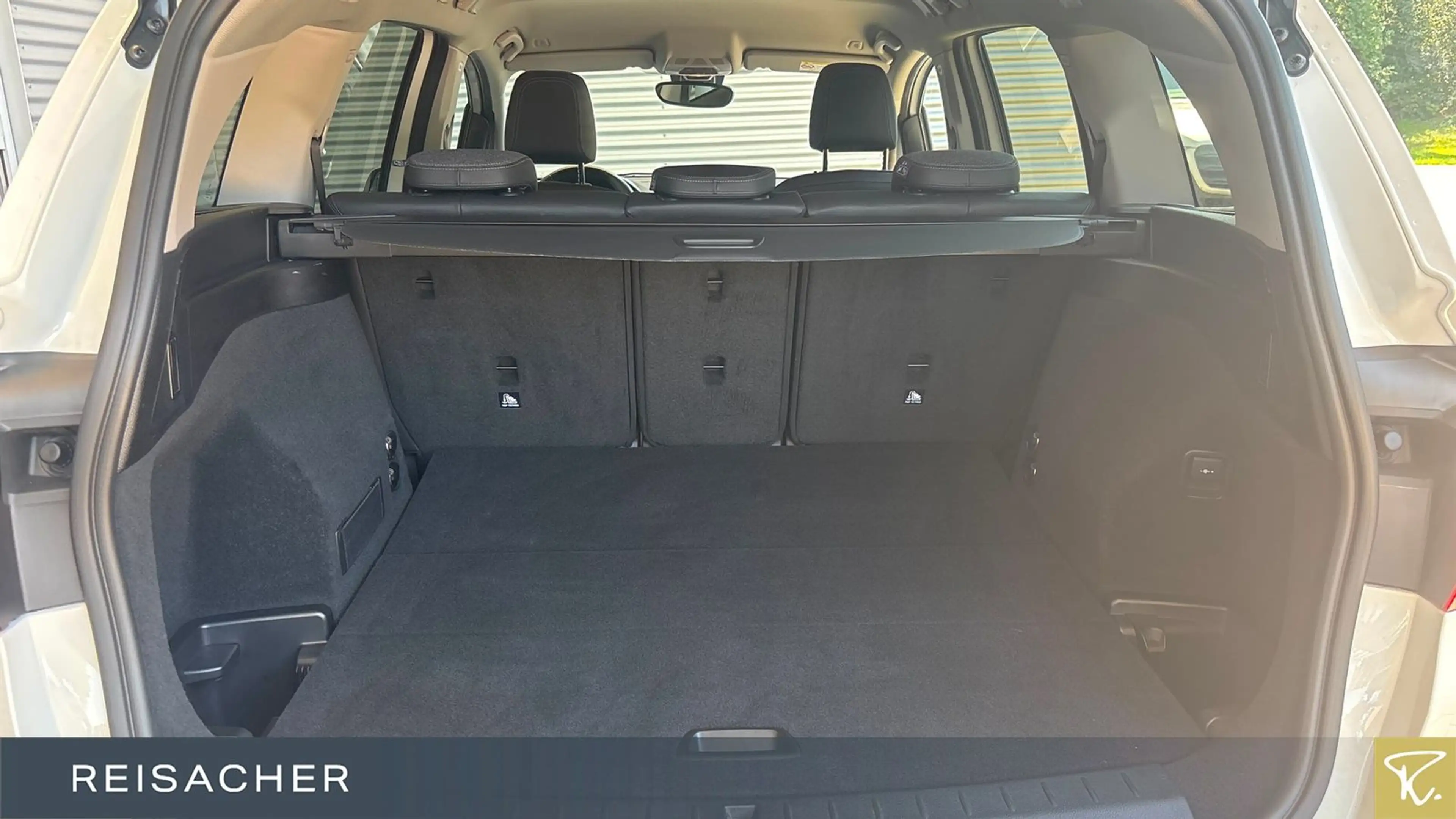 BMW 218 i Aut.Gran Tourer Sport Line Navi,LED,AHK,RFK — photo 10