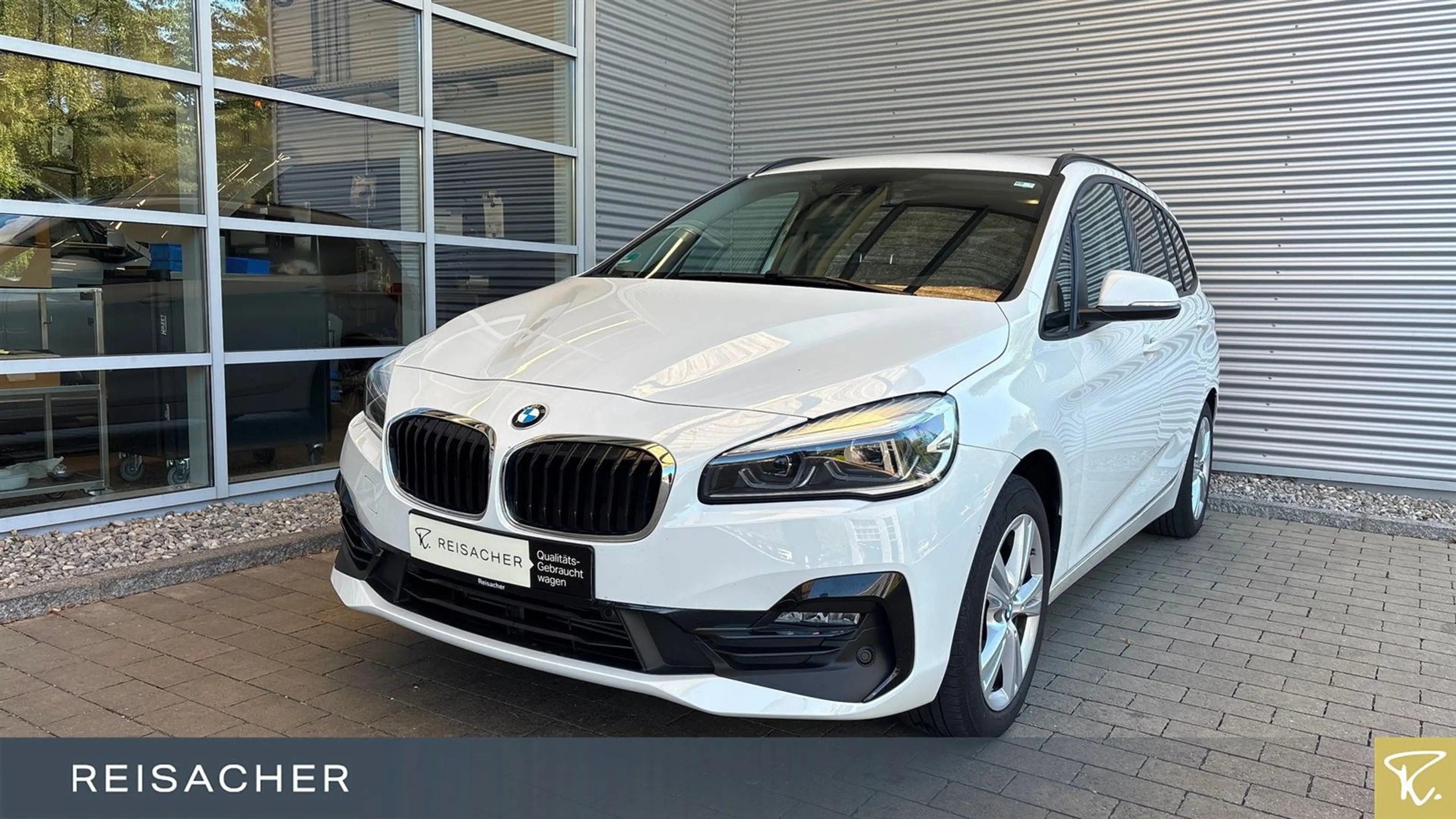 BMW 218 i Aut.Gran Tourer Sport Line Navi,LED,AHK,RFK