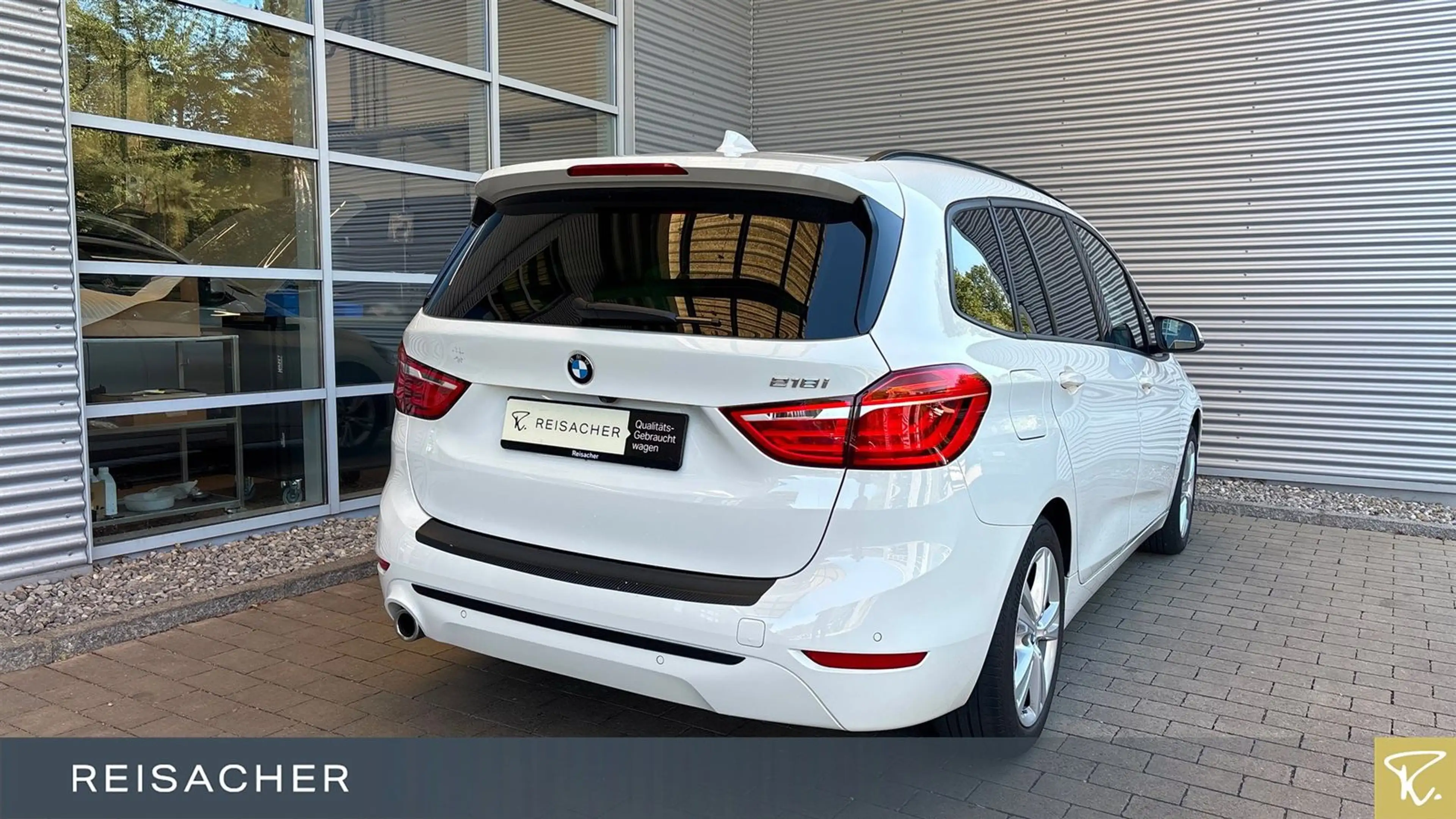 BMW 218 i Aut.Gran Tourer Sport Line Navi,LED,AHK,RFK — photo 2