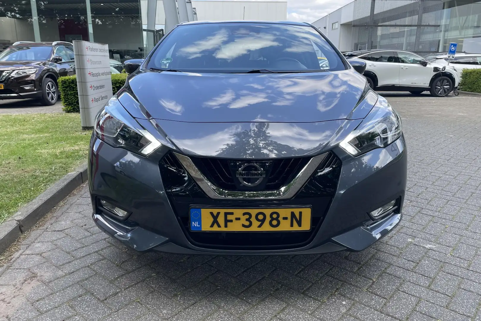 Nissan Micra 0.9 IG-T Tekna Bose | Lm Velgen | Nav | Stoelverw. Grey - 2