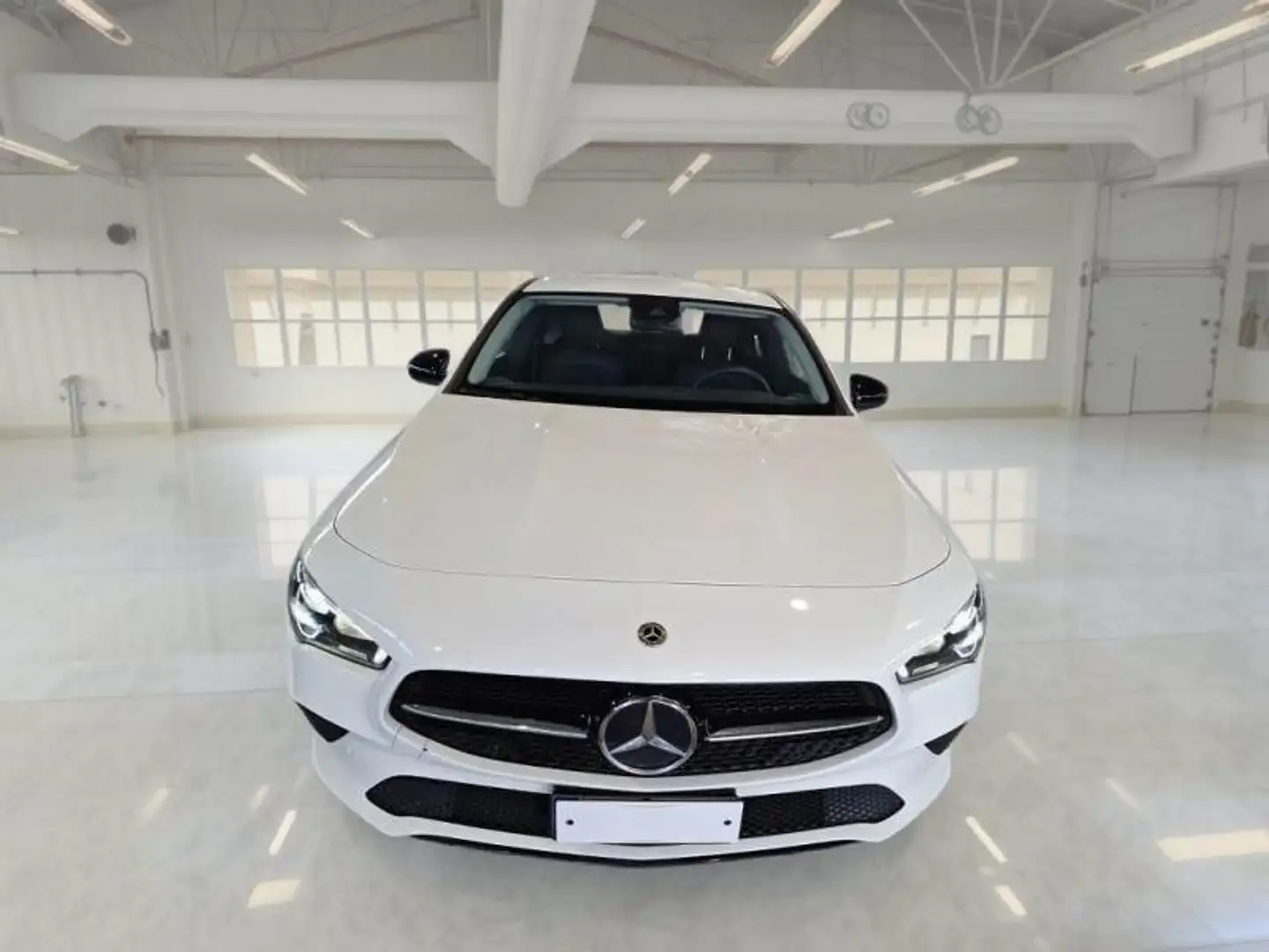 Mercedes-Benz CLA 180 CLA Coupe 180 d Sport auto Bianco - 1