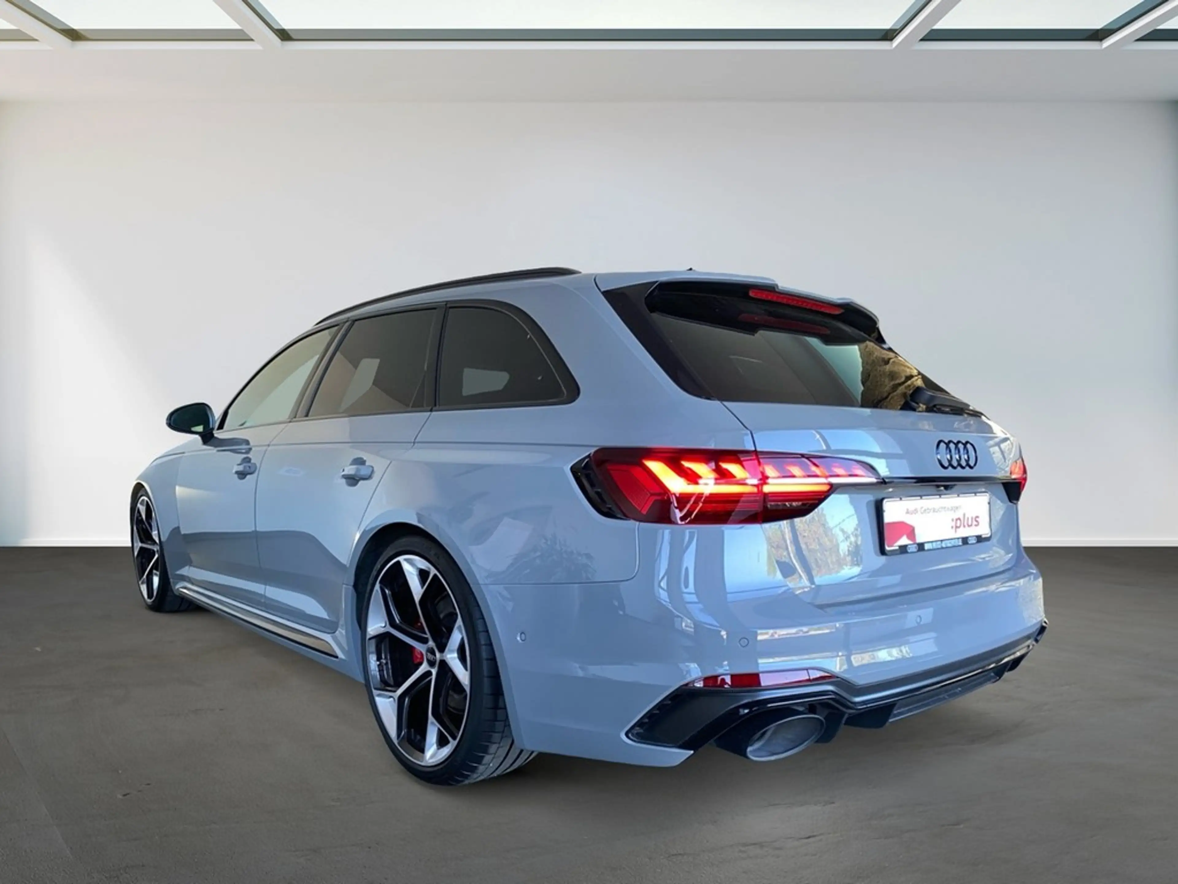 Audi RS4 RS 4 Avant 2.9TFSI quattro competition plus PANO — photo 14