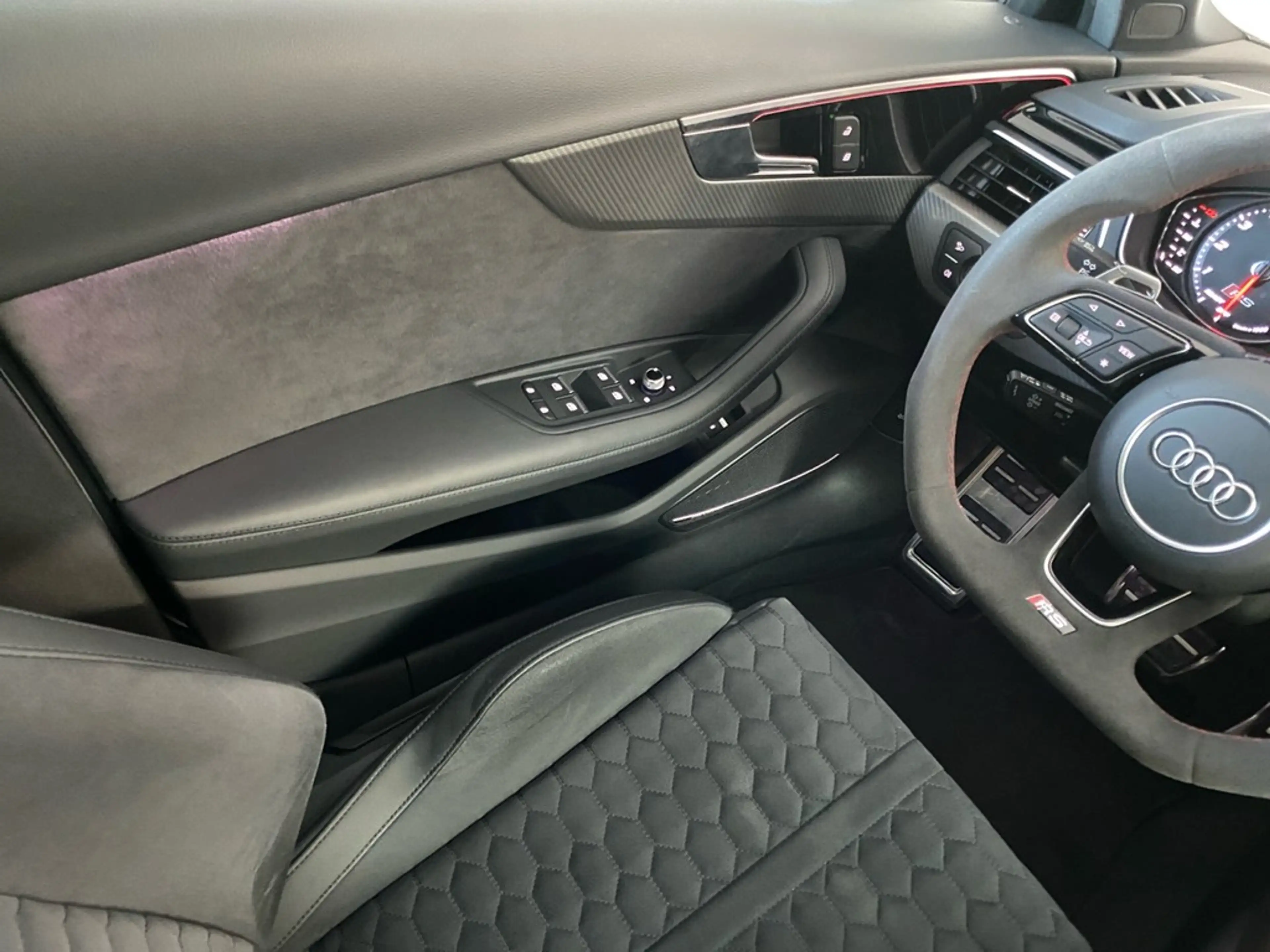 Audi RS4 RS 4 Avant 2.9TFSI quattro competition plus PANO — photo 12