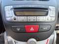 Toyota Aygo 1.0-12V + de auto is 3 deurs met airco goed onderh Rood - thumbnail 11