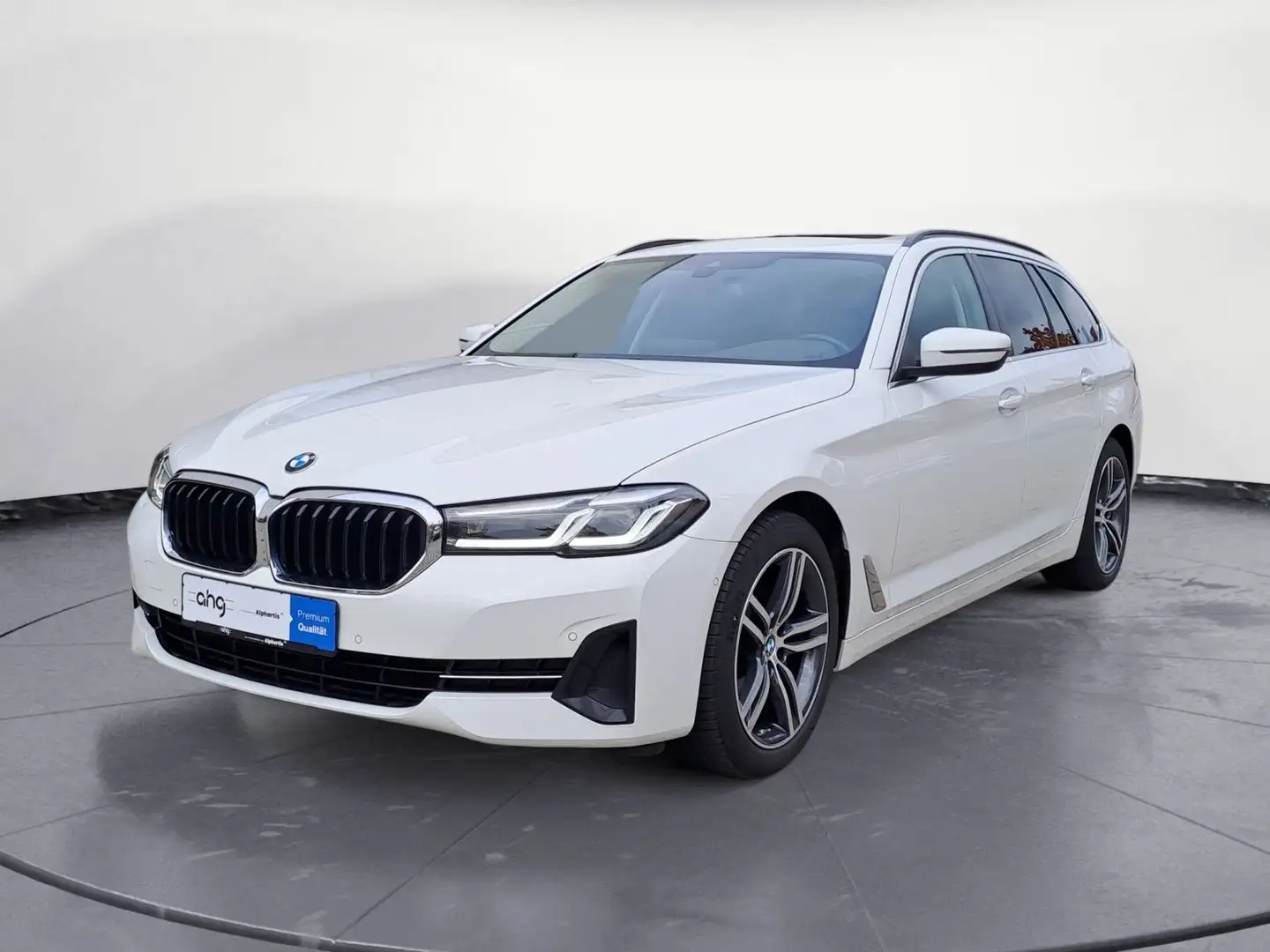 BMW 520 dA Touring AHK Panorama-Glasdach Adaptive LED Weiß - 2