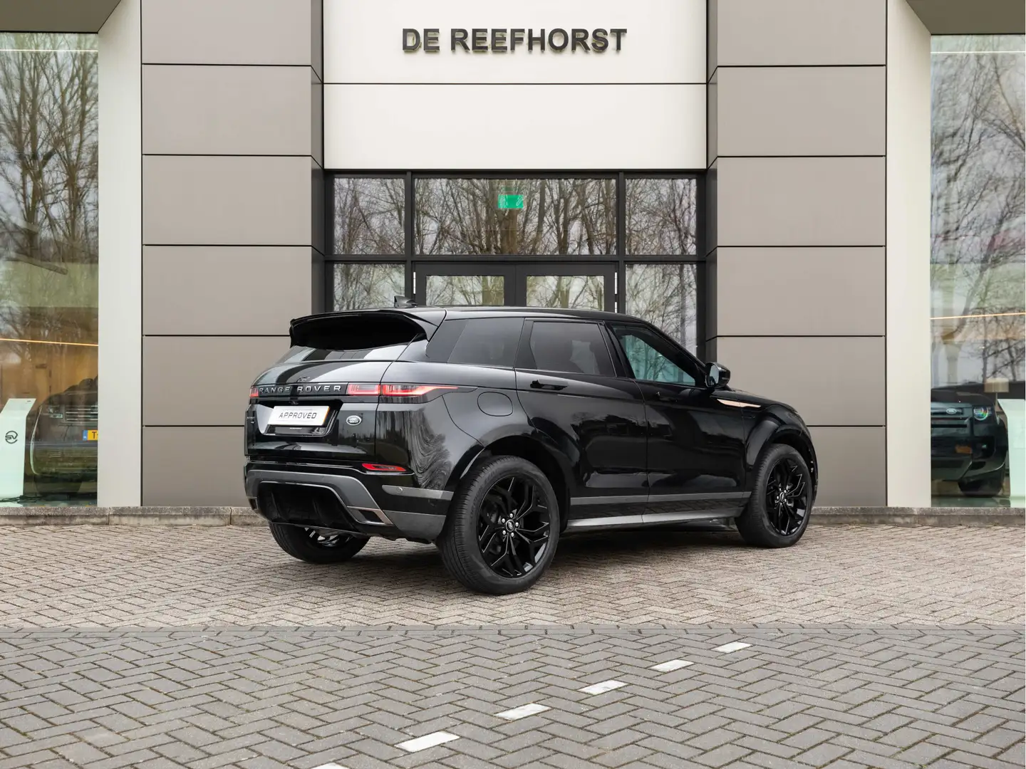 Land Rover Range Rover Evoque P300e AWD R-Dynamic SE | Stuurwielverwarming | Pan Schwarz - 2