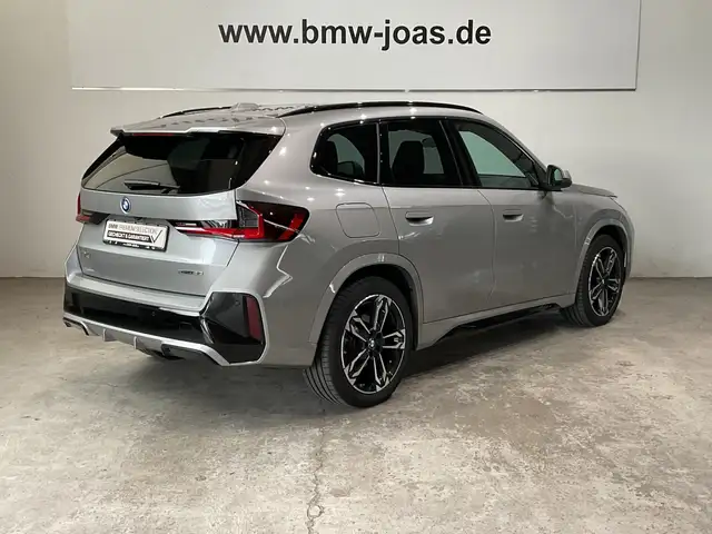 BMW Ix1 view 15