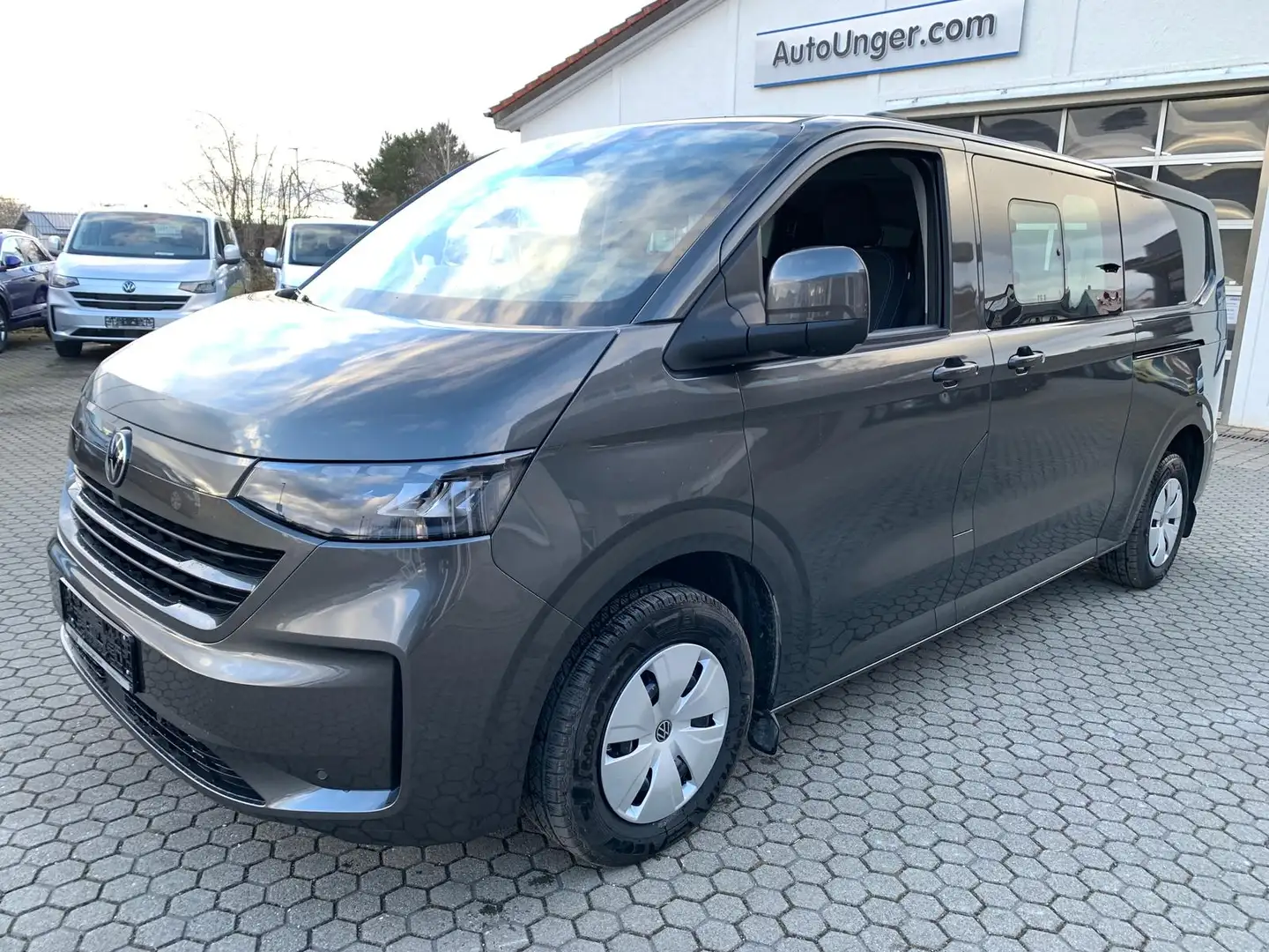 VOLKSWAGEN Transporter