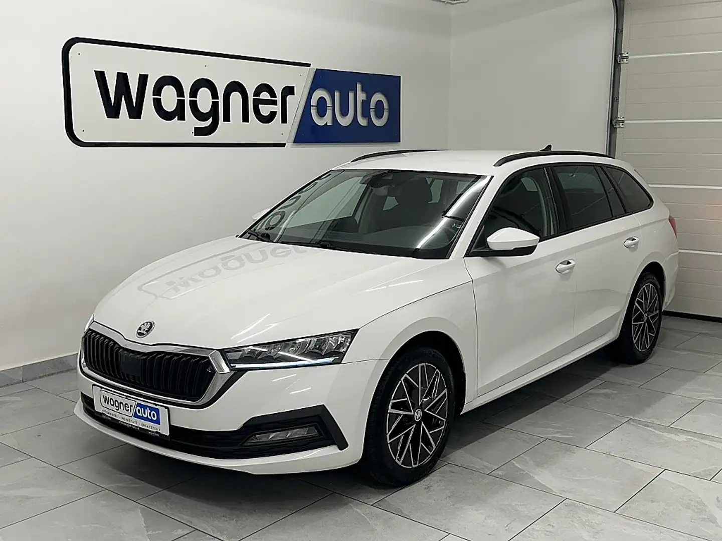 Skoda Octavia Combi 2,0 TDI Ambition DSG.LED/Lane Assist/el.A... Weiß - 2
