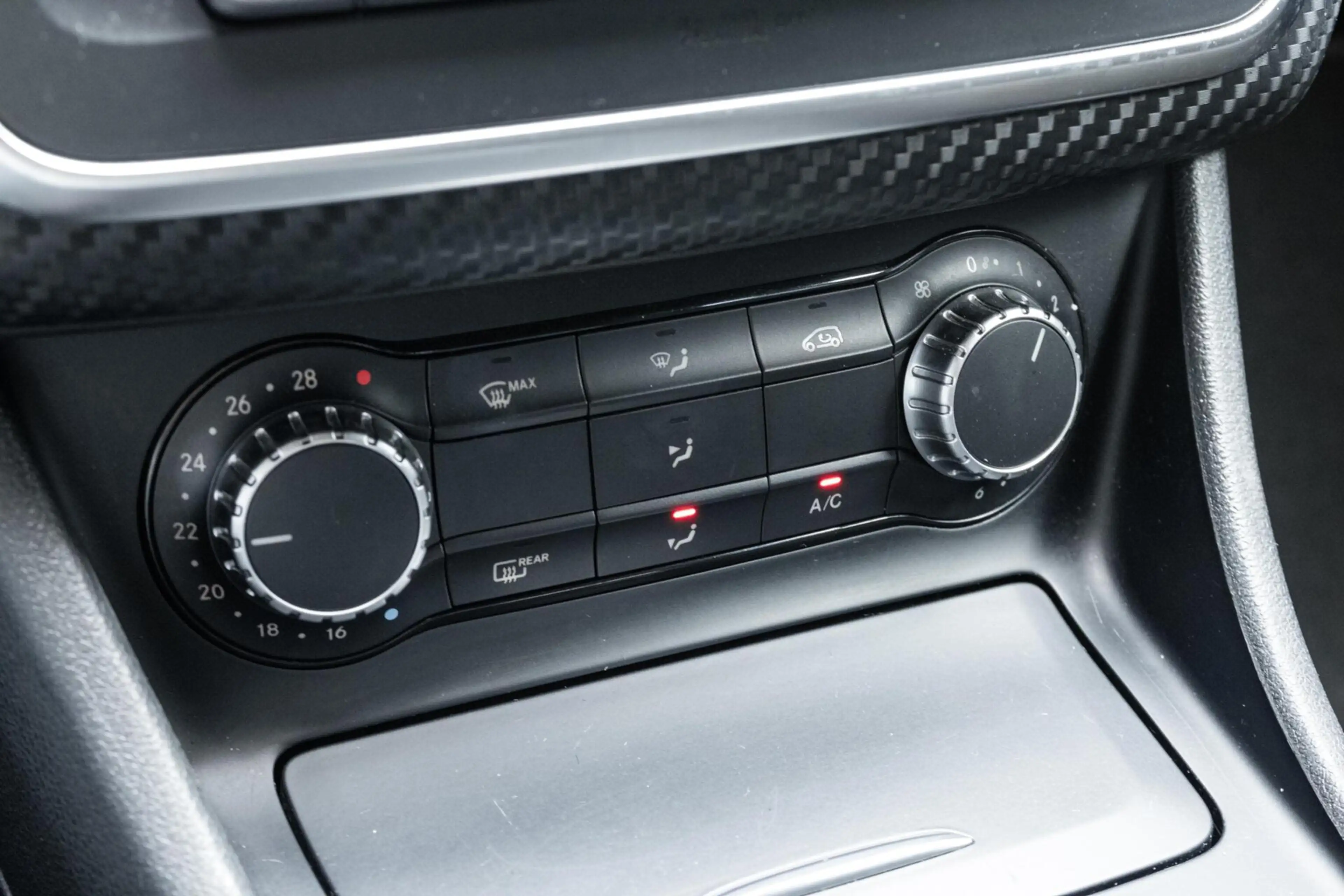 Mercedes-Benz A 250 A250 AMG 211pk | LED | STOELVERW. | NAVI | HISTORI — photo 26