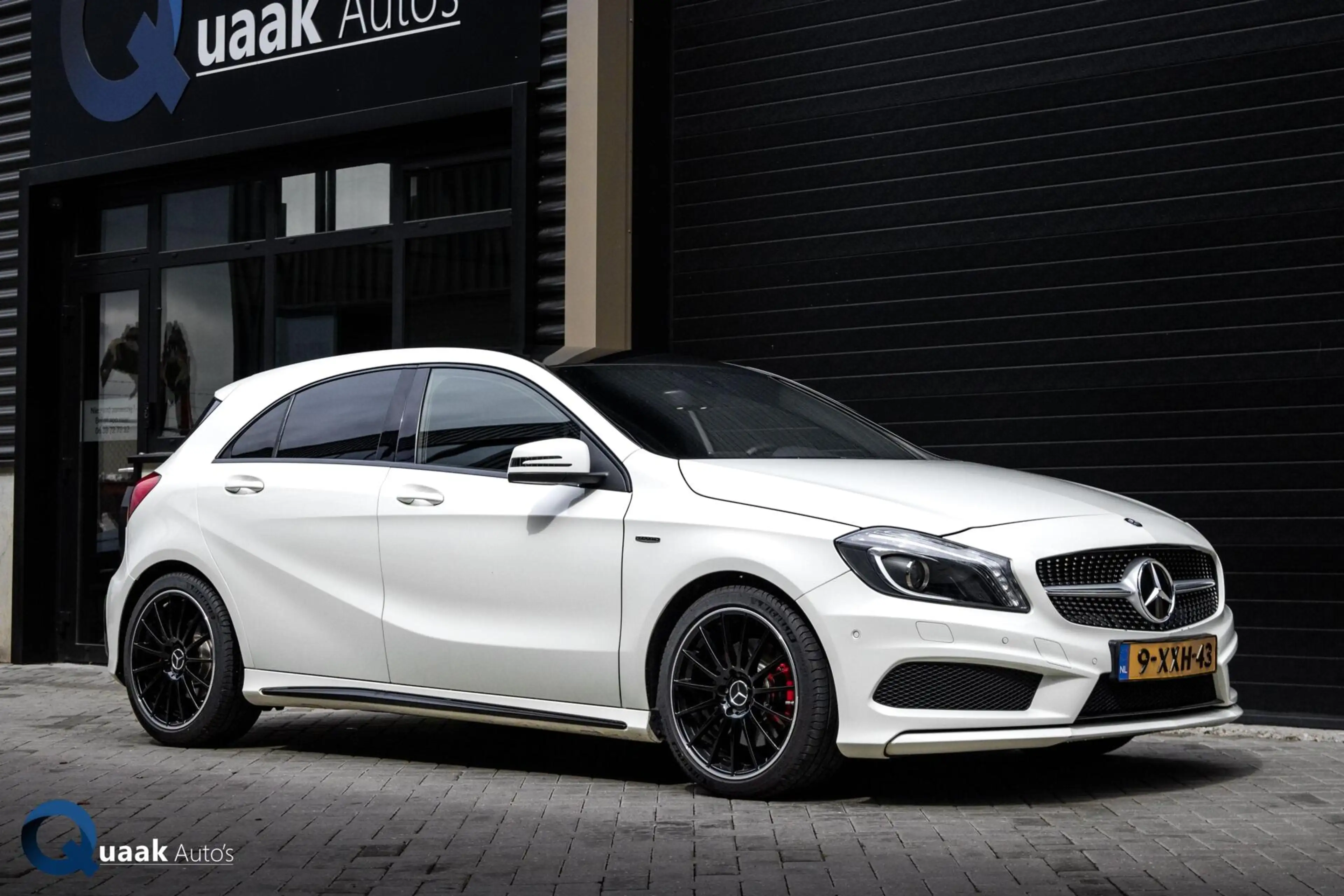 Mercedes-Benz A 250 A250 AMG 211pk | LED | STOELVERW. | NAVI | HISTORI