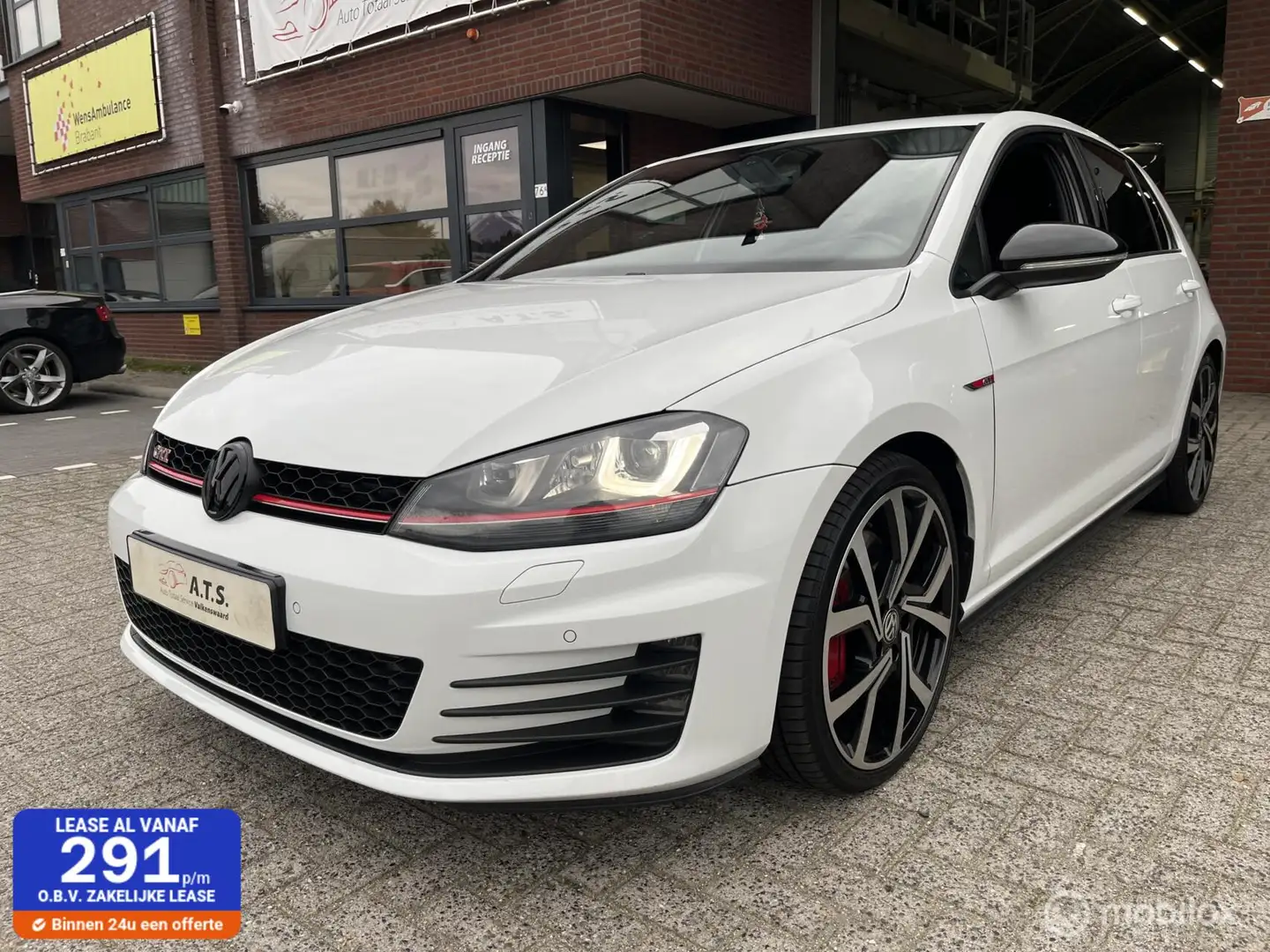 Volkswagen Golf GTI 2.0 TSI Performance NAVI*CARPLAY*CRUISE* Wit - 1