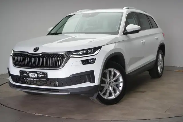 Skoda Kodiaq view 3