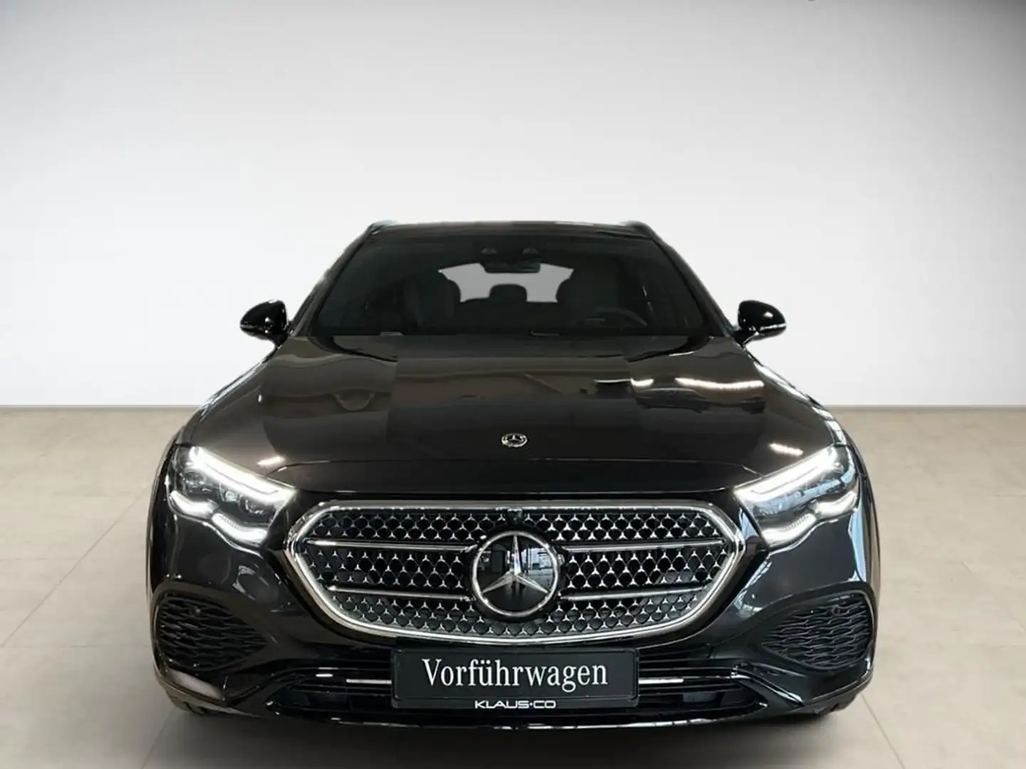 Mercedes-Benz E 300 de 4M T All-Terrain AVANTGARDE Plus 360 LM Grau - 2