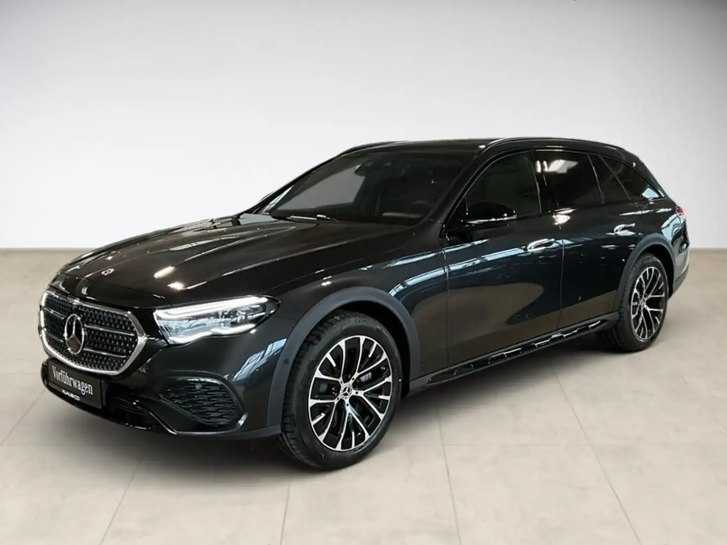 Mercedes-Benz E 300 de 4M T All-Terrain AVANTGARDE Plus 360 LM Grau - 1