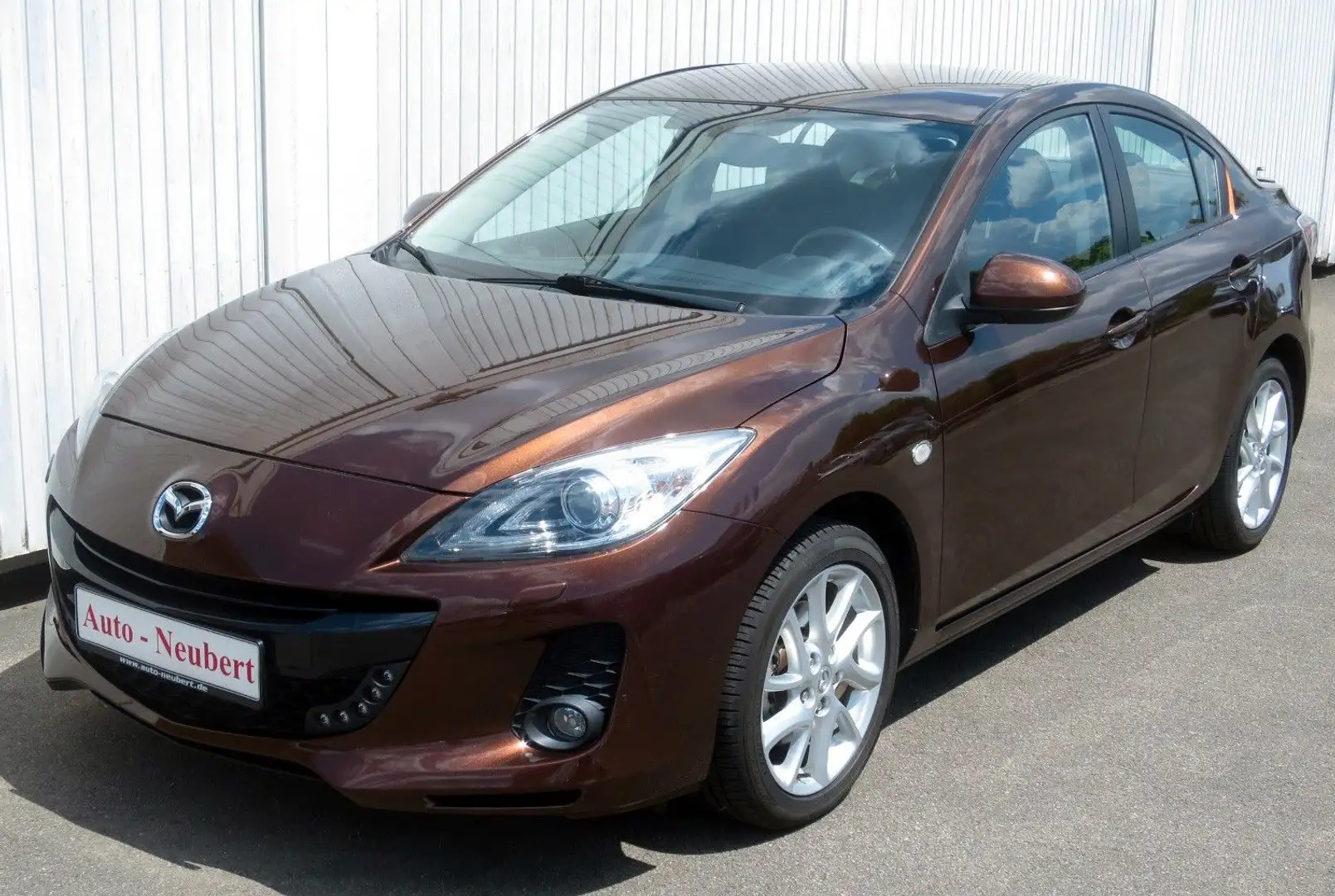 Mazda 3 Lim. Edition Marrón - 2