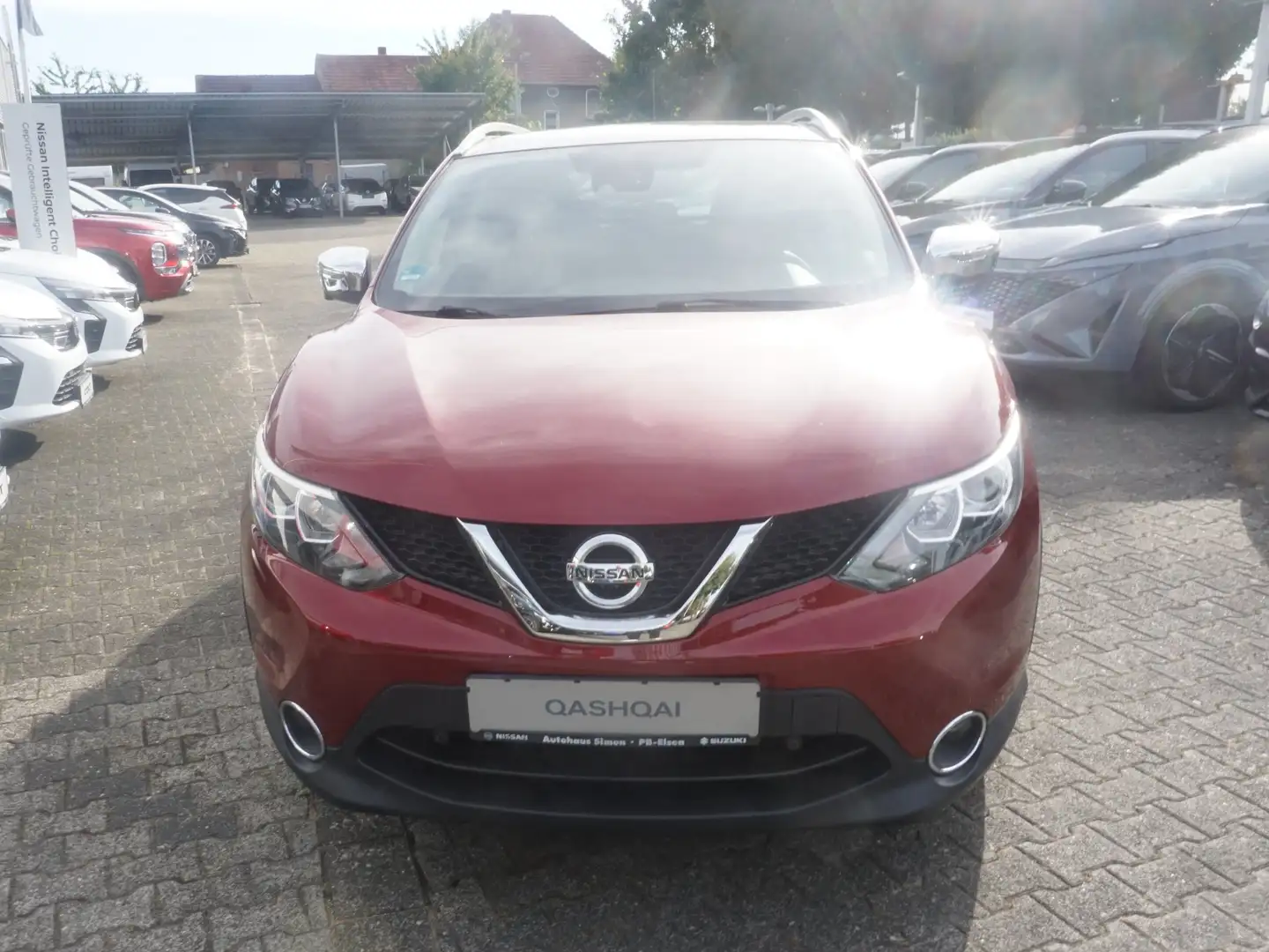 Nissan Qashqai Qashqai 1.6 DIG-T N-Connecta Pano AHK SHZ Rood - 2