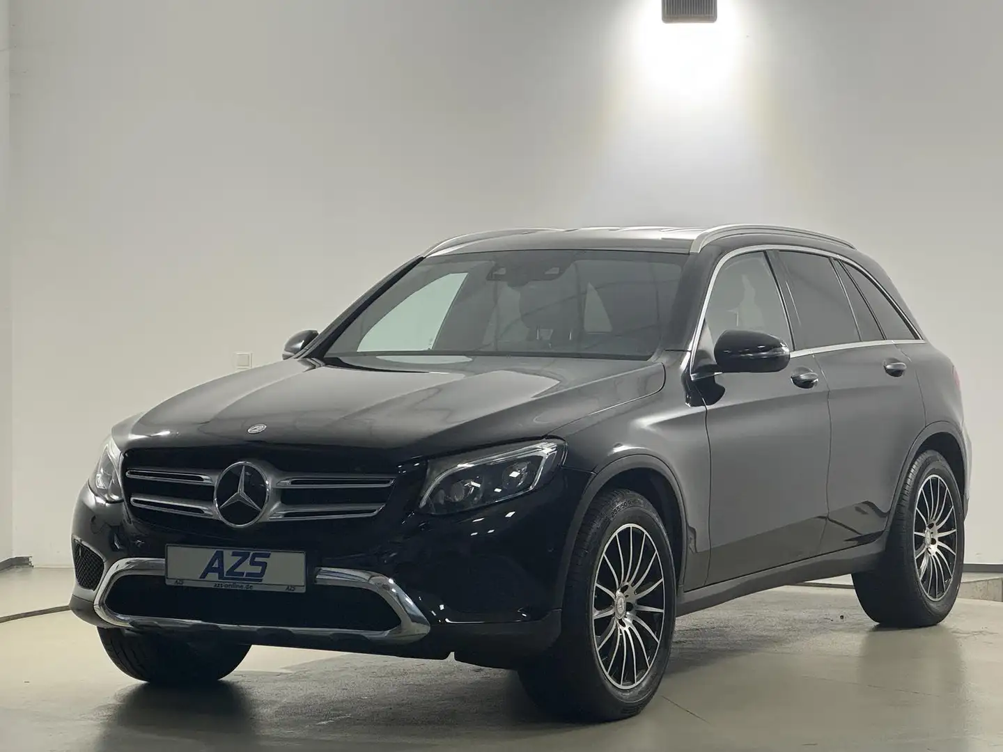 Mercedes-Benz GLC 250 4Matic Exclusive AHK Kamera LFW LED Navi Schwarz - 2