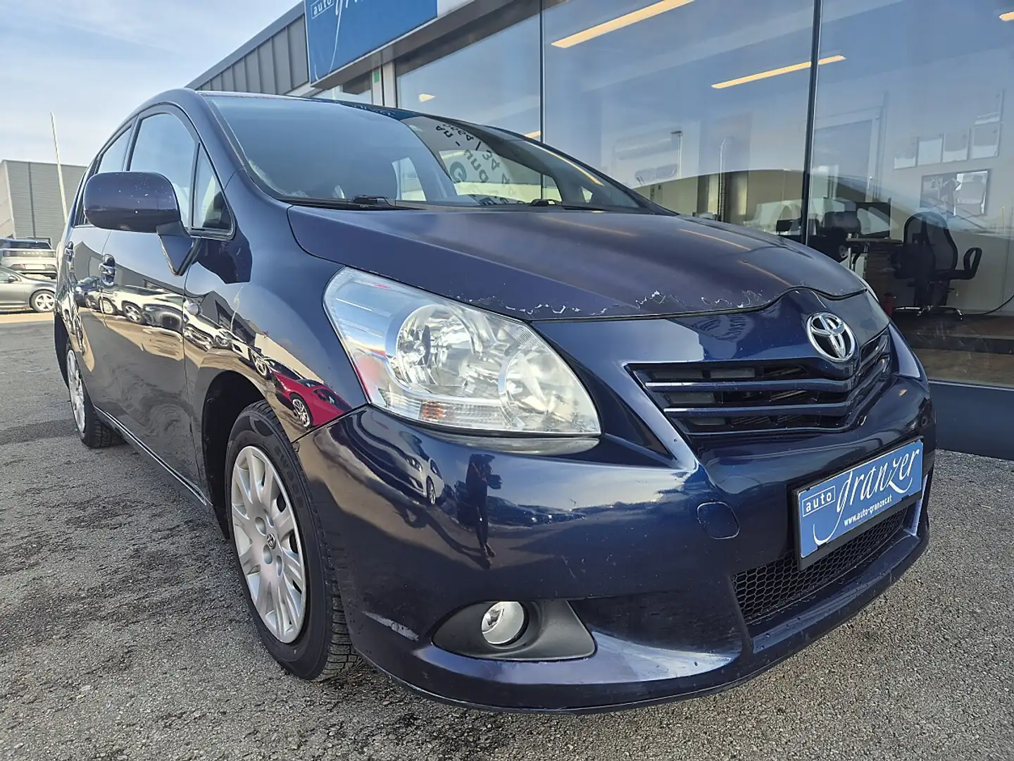 Toyota Verso 2,0 D-4D 125 Comfort DPF Blau - 2