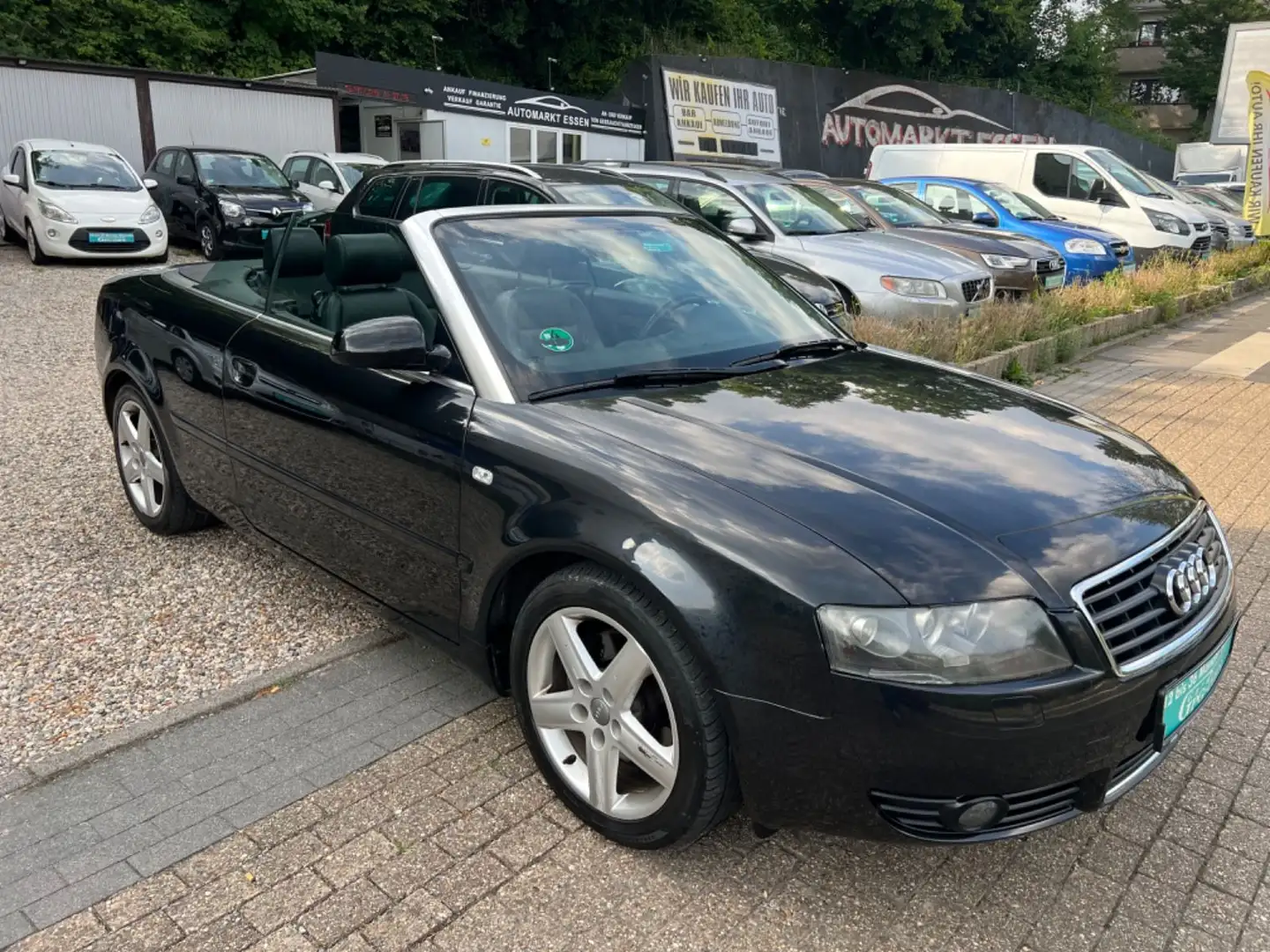 Audi A4 Cabriolet 2.4*TÜV NEU*AUTOMATIK*KLIMA*TOP* Schwarz - 1