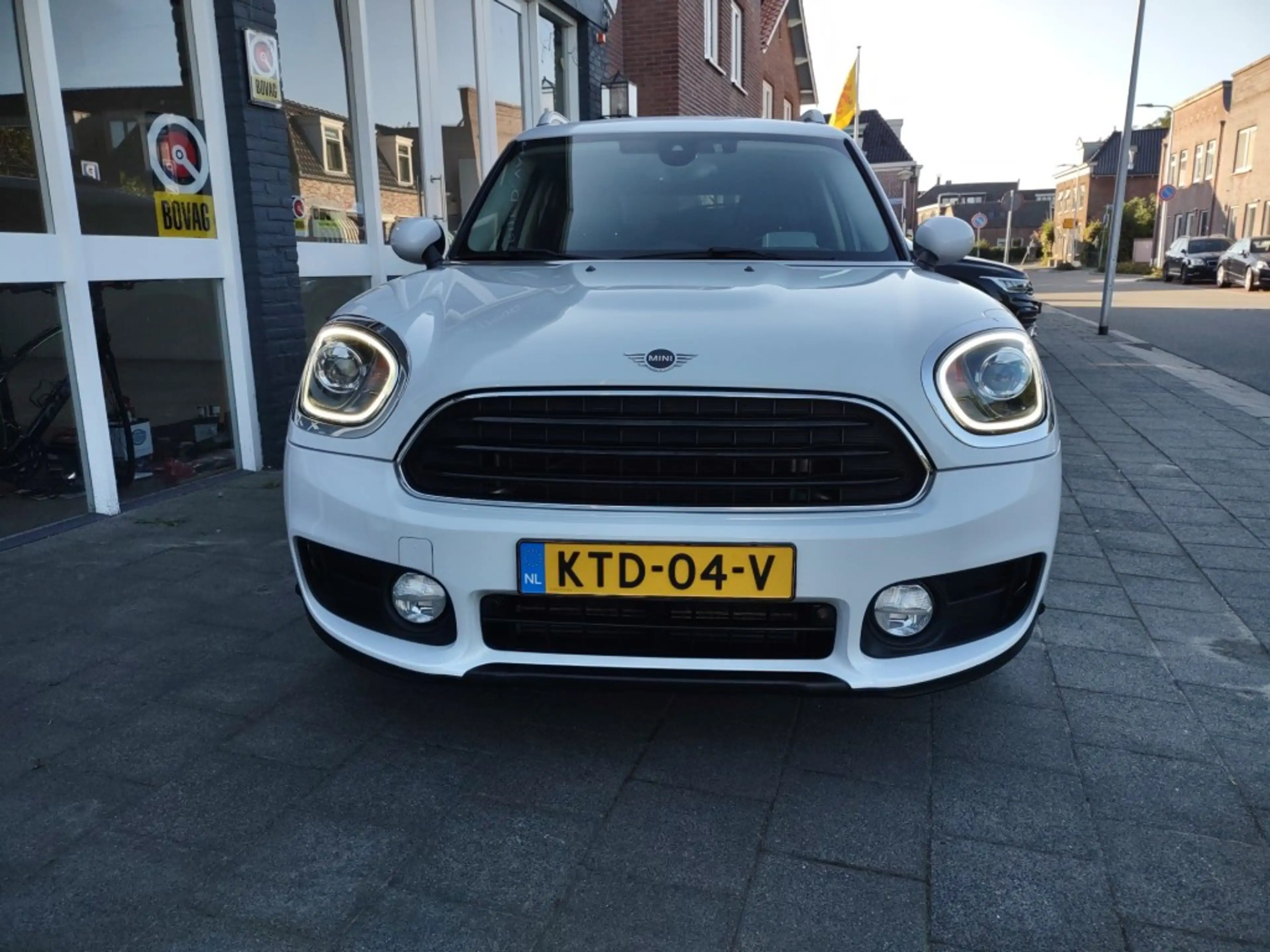 MINI Cooper Countryman 1.5 COOPER CHILI 136pk — photo 4