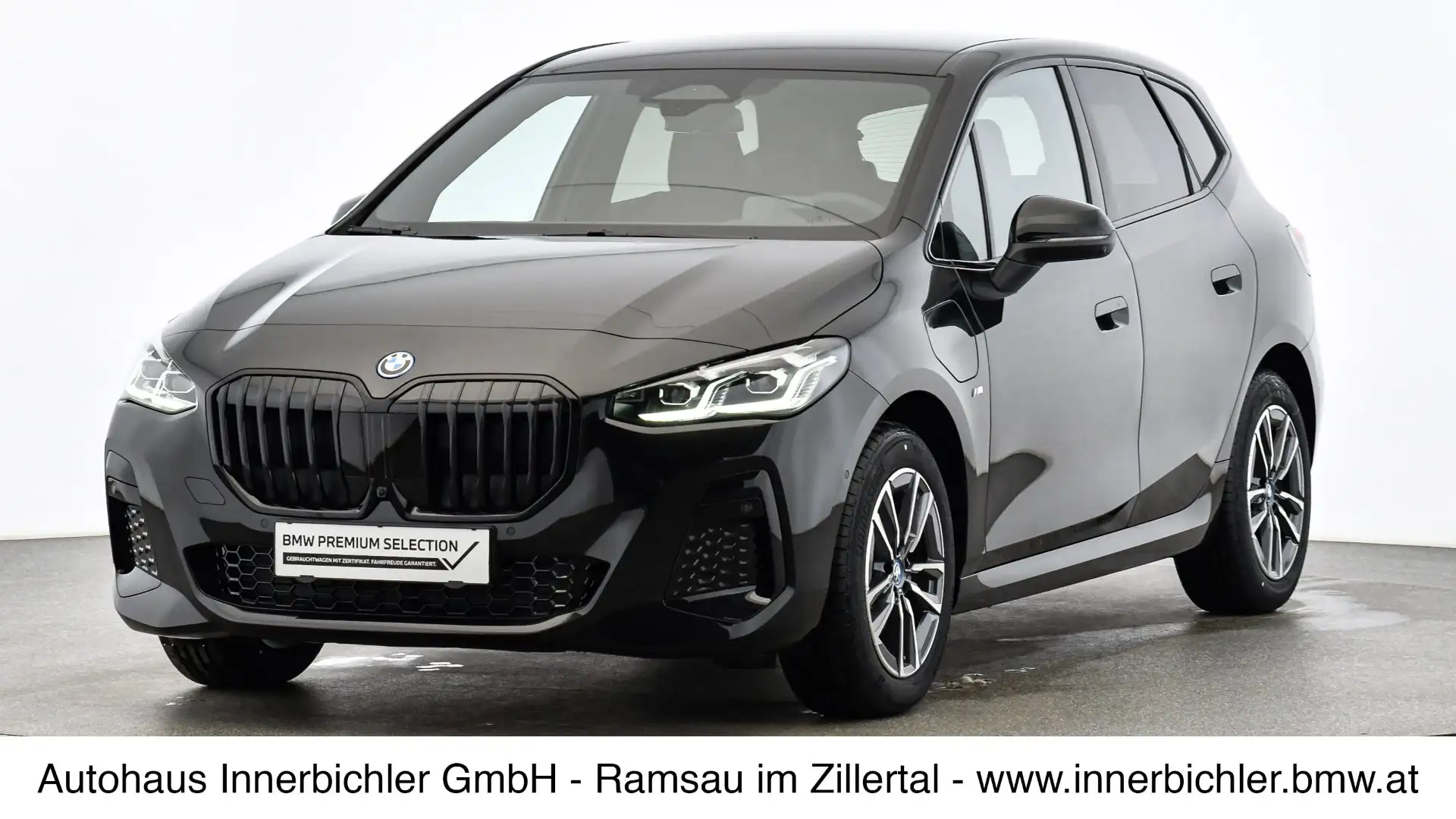 BMW 225 e xDrive Schwarz - 2