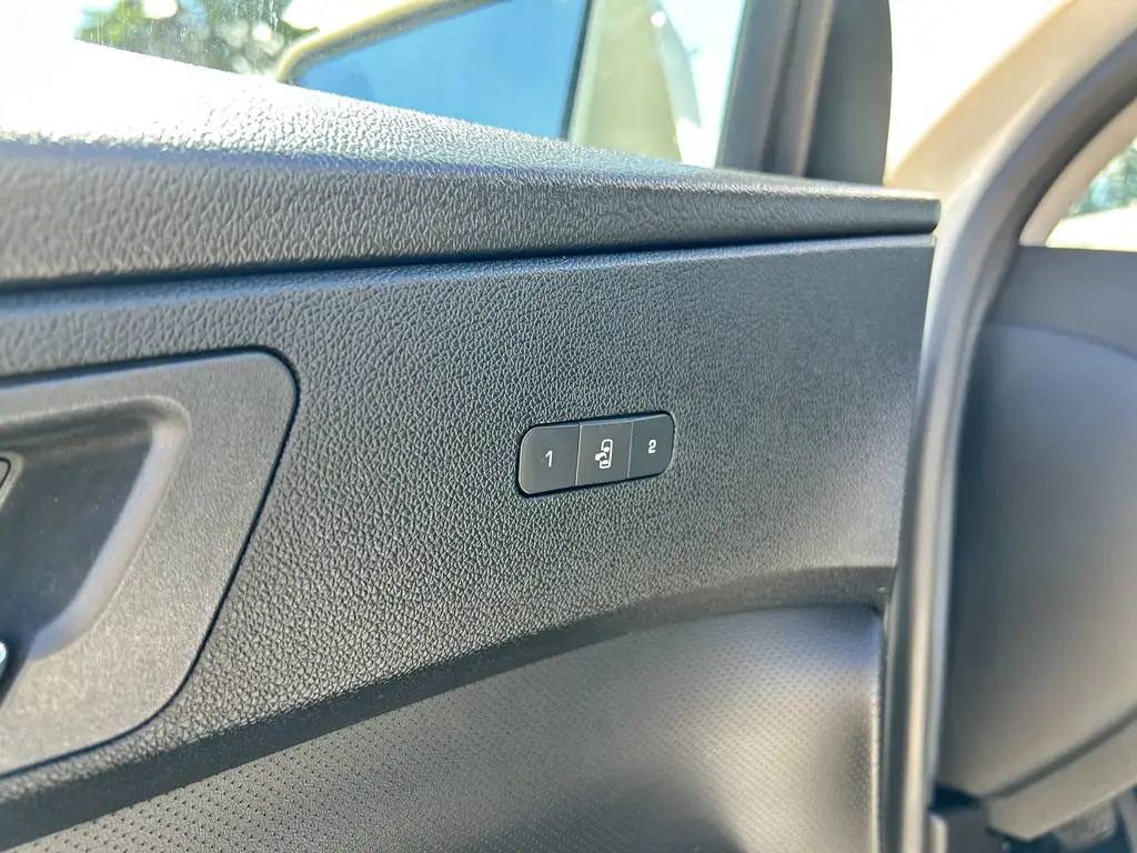 2012 GMC Acadia Denali | SunRoof | Rear Cam | Push Start — photo 6