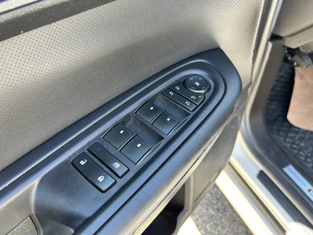 2012 GMC Acadia Denali | SunRoof | Rear Cam | Push Start — photo 7