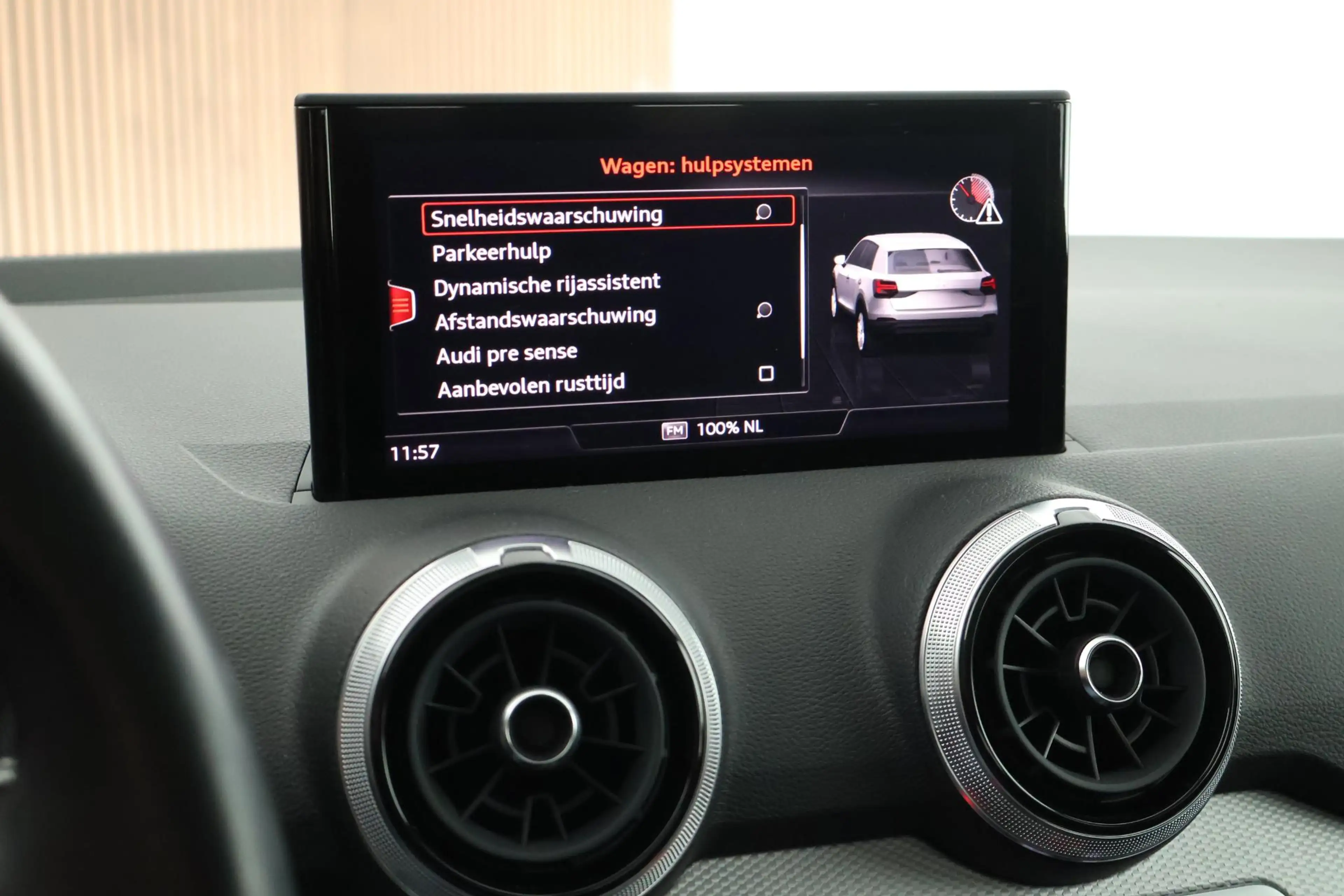 Audi Q2 35 TFSI 150pk S-Tronic S Edition Trekhaak Camera C — photo 27
