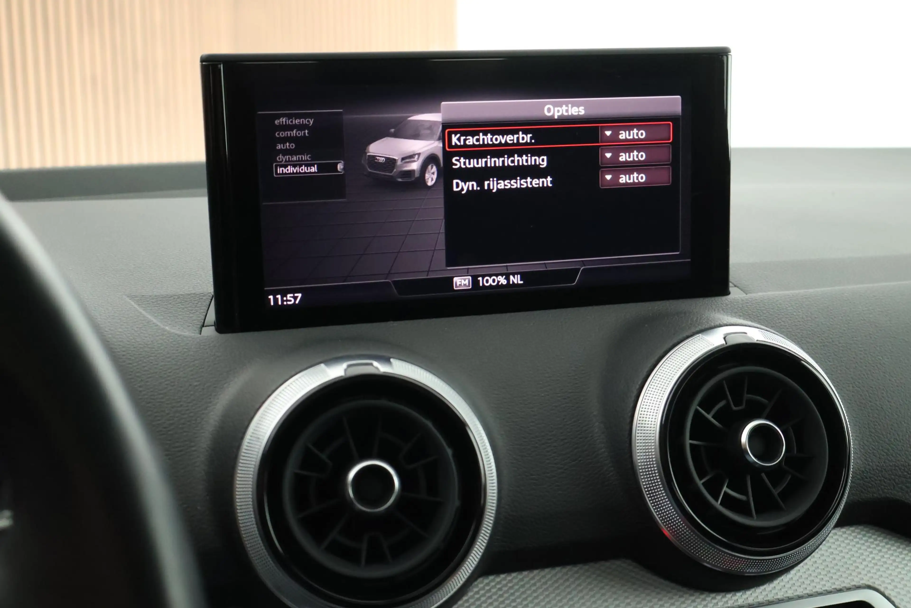 Audi Q2 35 TFSI 150pk S-Tronic S Edition Trekhaak Camera C — photo 26