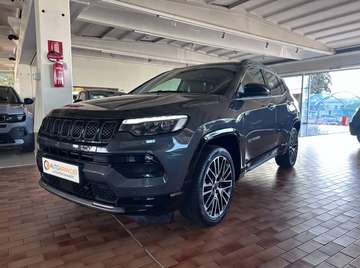 1.5 T4 e-Hybrid 130cv DCT7 Summit