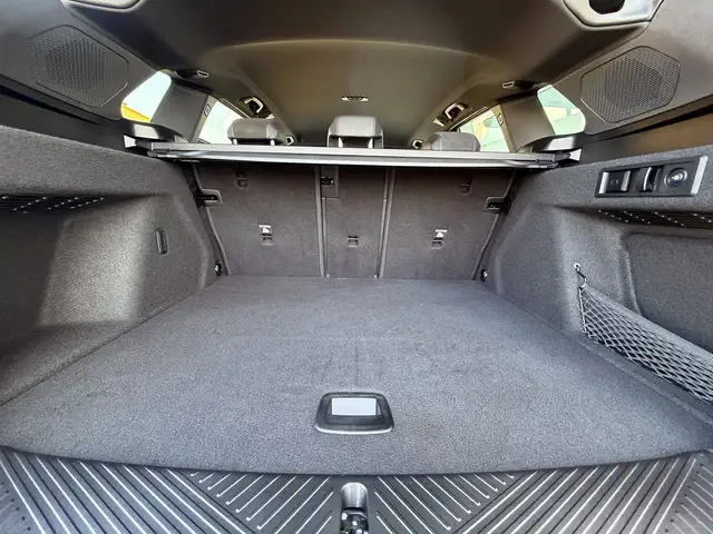 BMW X3 20d xDrive M-Sportpaket Pro Ansicht 32