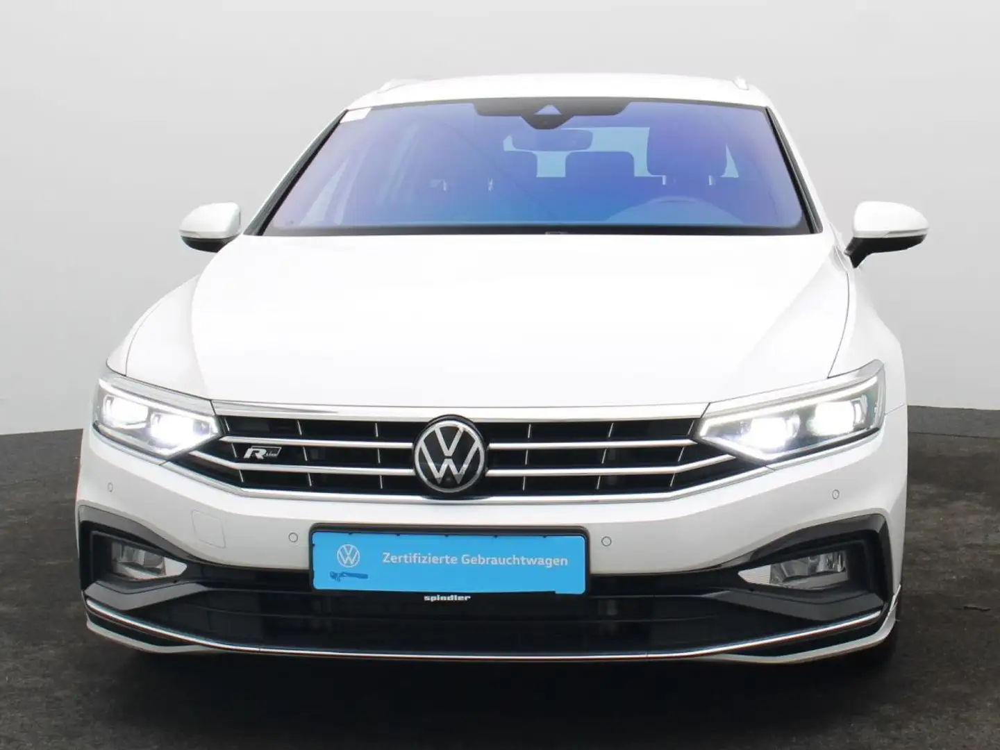 Volkswagen Passat Variant R-Line 2.0TDI 4M DSG/ Matrix, AHK Weiß - 2