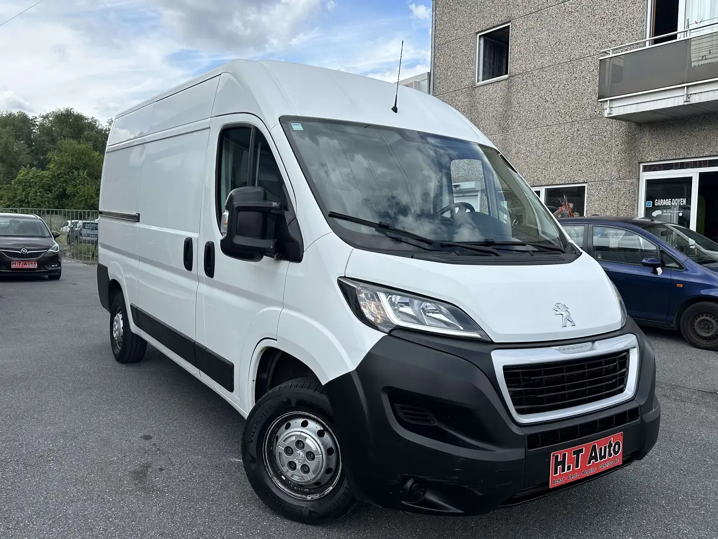 Peugeot Boxer 2.0 BlueHDi L2H2/Utilitaire/3 places/Airco/Tvac Blanc - 2