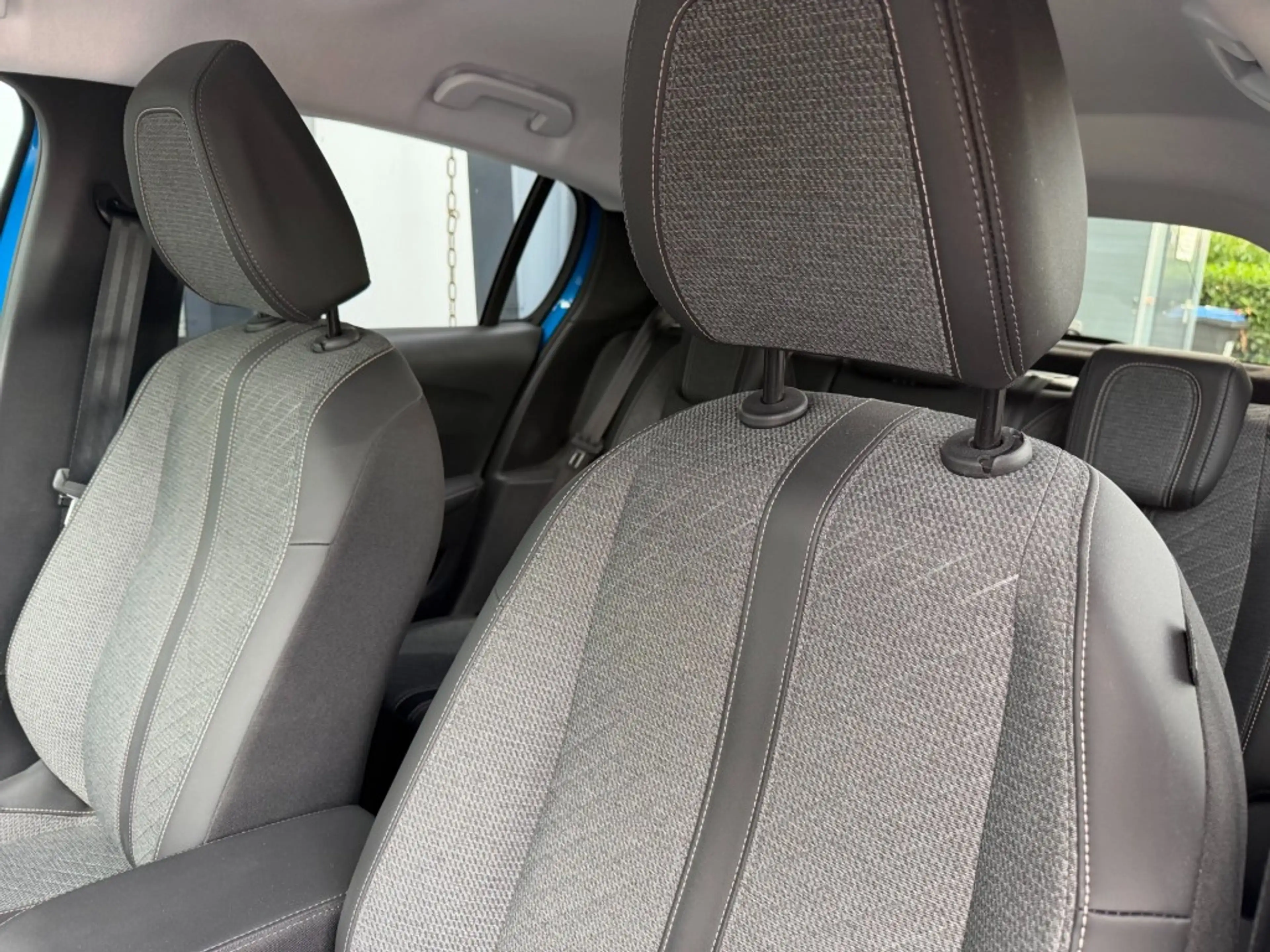 Peugeot 208 1.2 PureTech Allure 100PK Leder, Navi, Carplay/And — photo 10