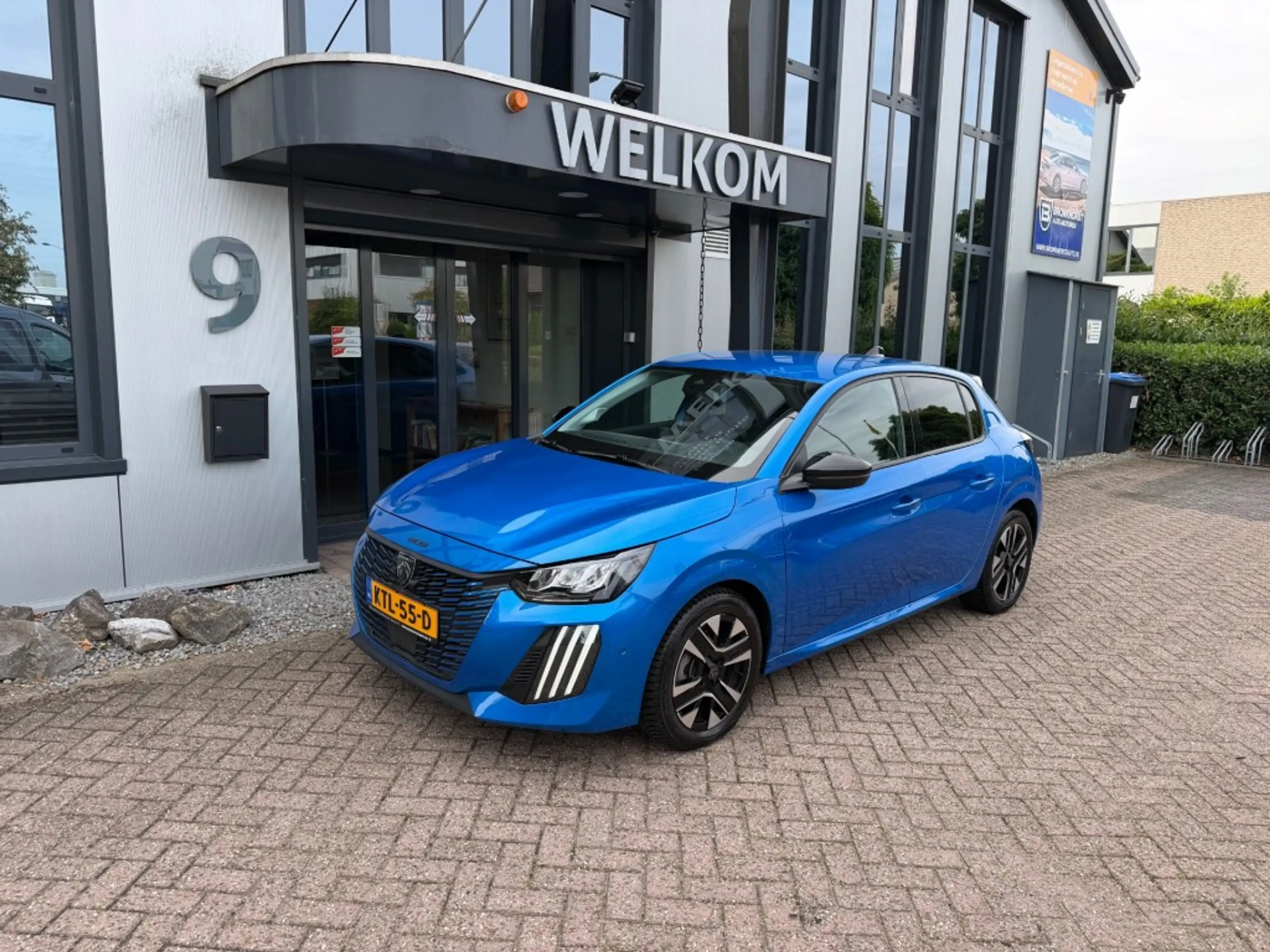 Peugeot 208 1.2 PureTech Allure 100PK Leder, Navi, Carplay/And — photo 22
