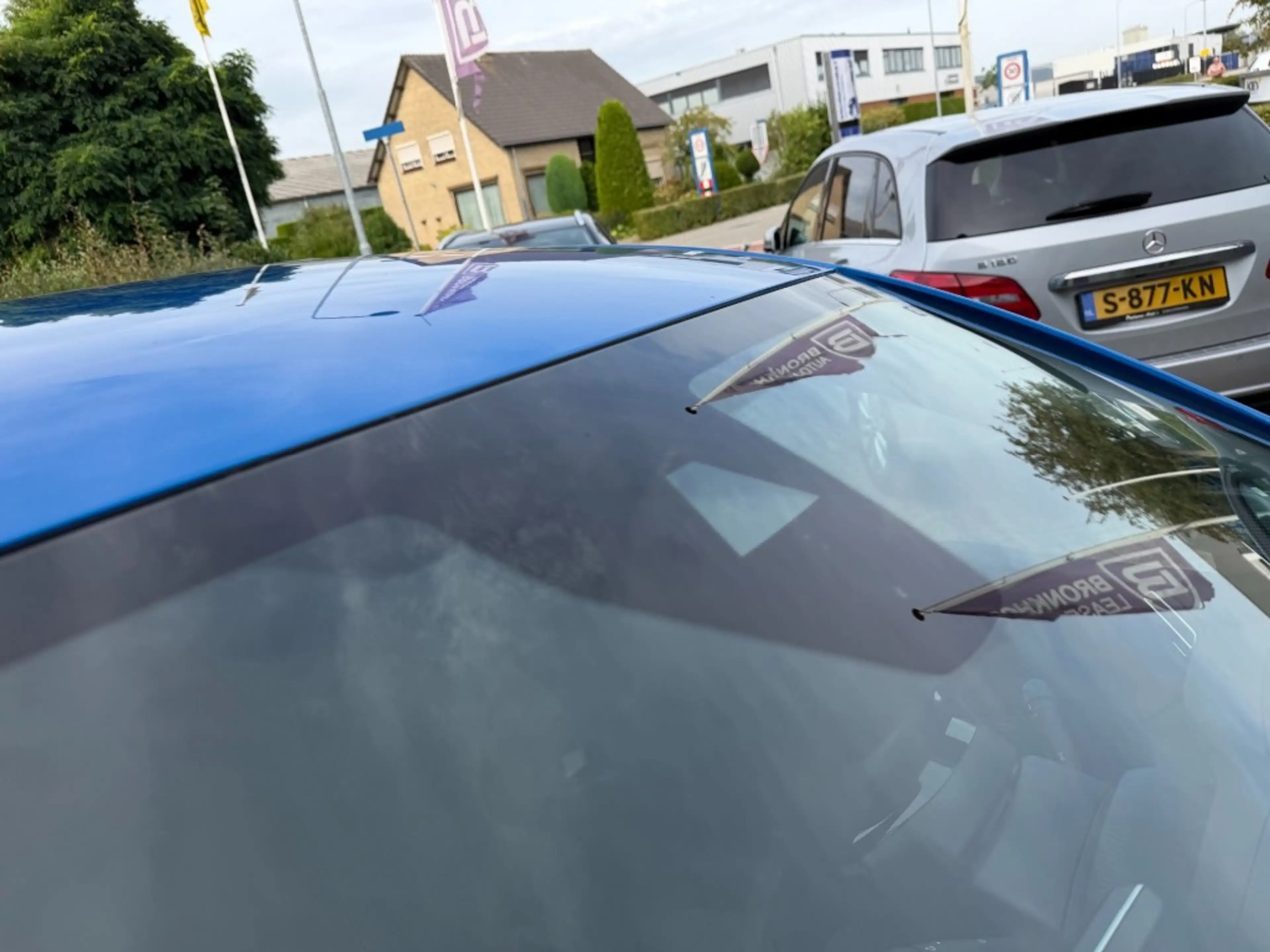 Peugeot 208 1.2 PureTech Allure 100PK Leder, Navi, Carplay/And — photo 19