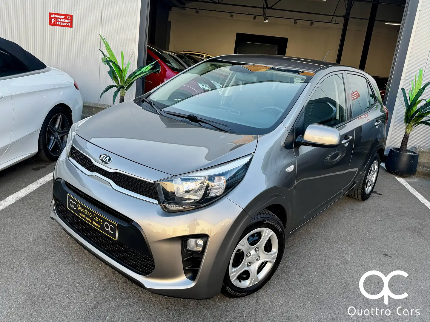 Kia Picanto 1.0i - 5 Portes - Climatisation - Bluetooth Grijs - 1