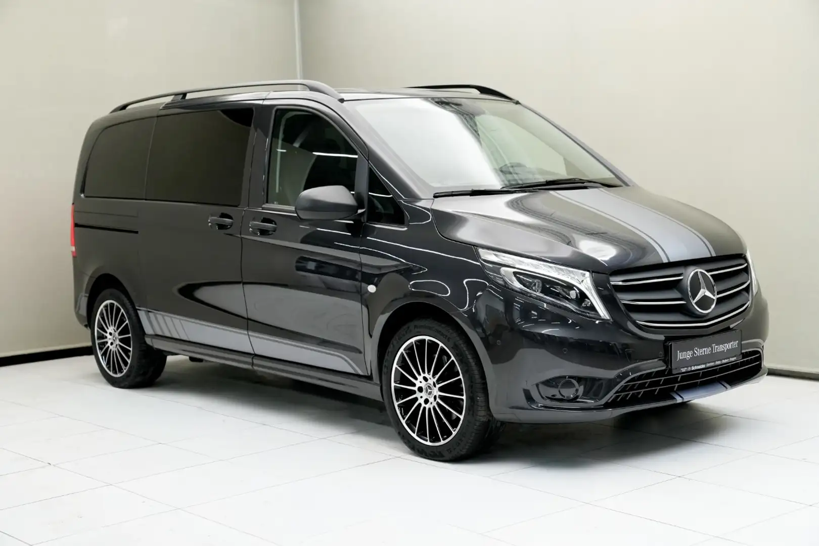 Mercedes-Benz Vito 124 CDI Tourer SELECT Kompakt ACC PDC KAM Grau - 2