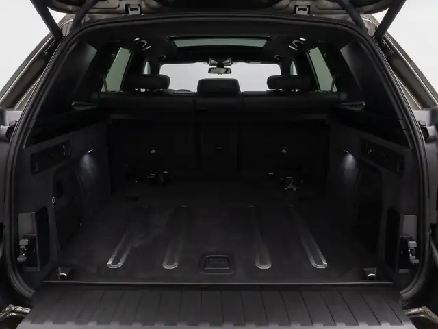 BMW X5 view 18