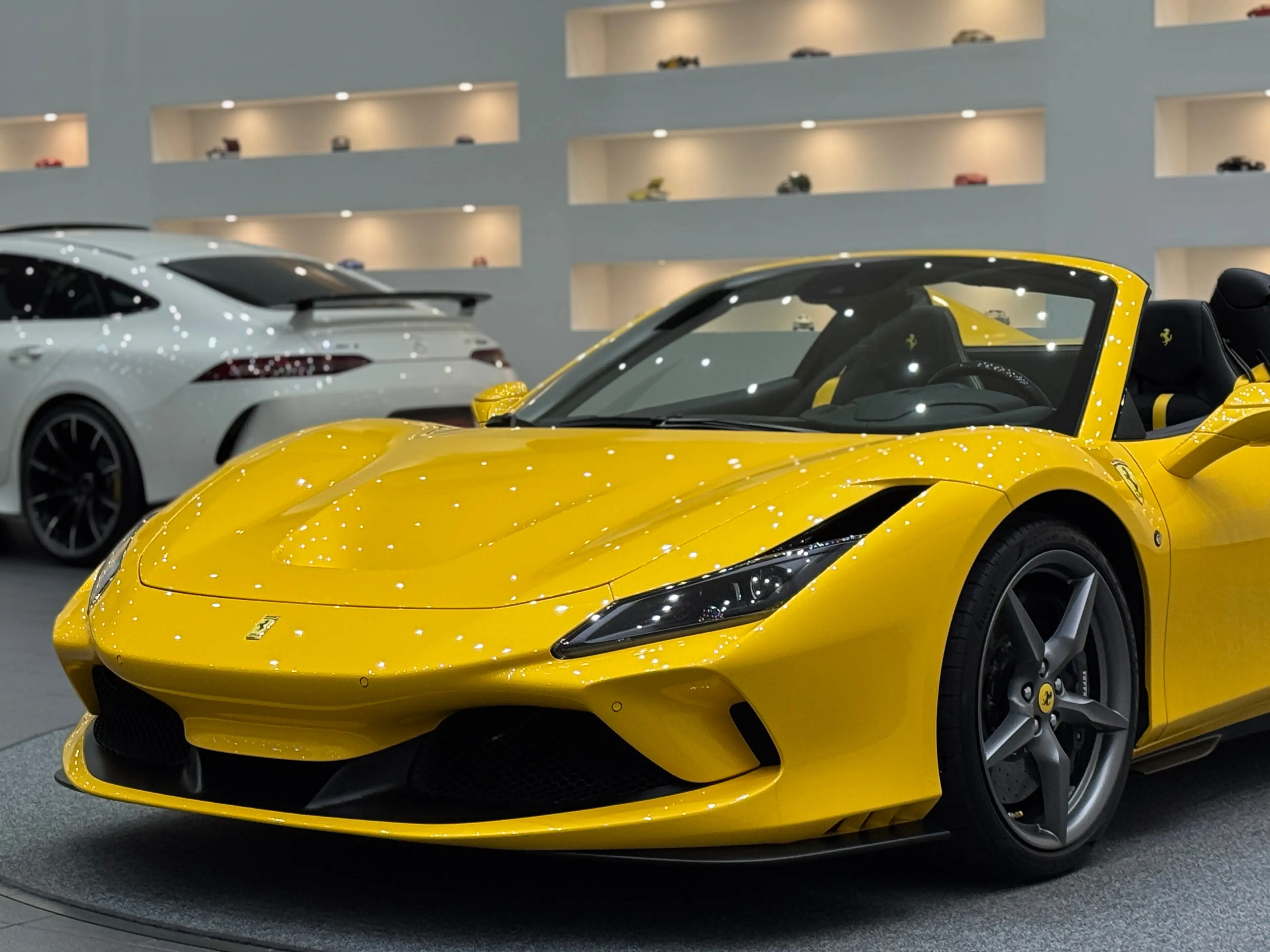 Ferrari F8 Spider *PPF*RacingSeats*Giallo Triplo Strato* — photo 8