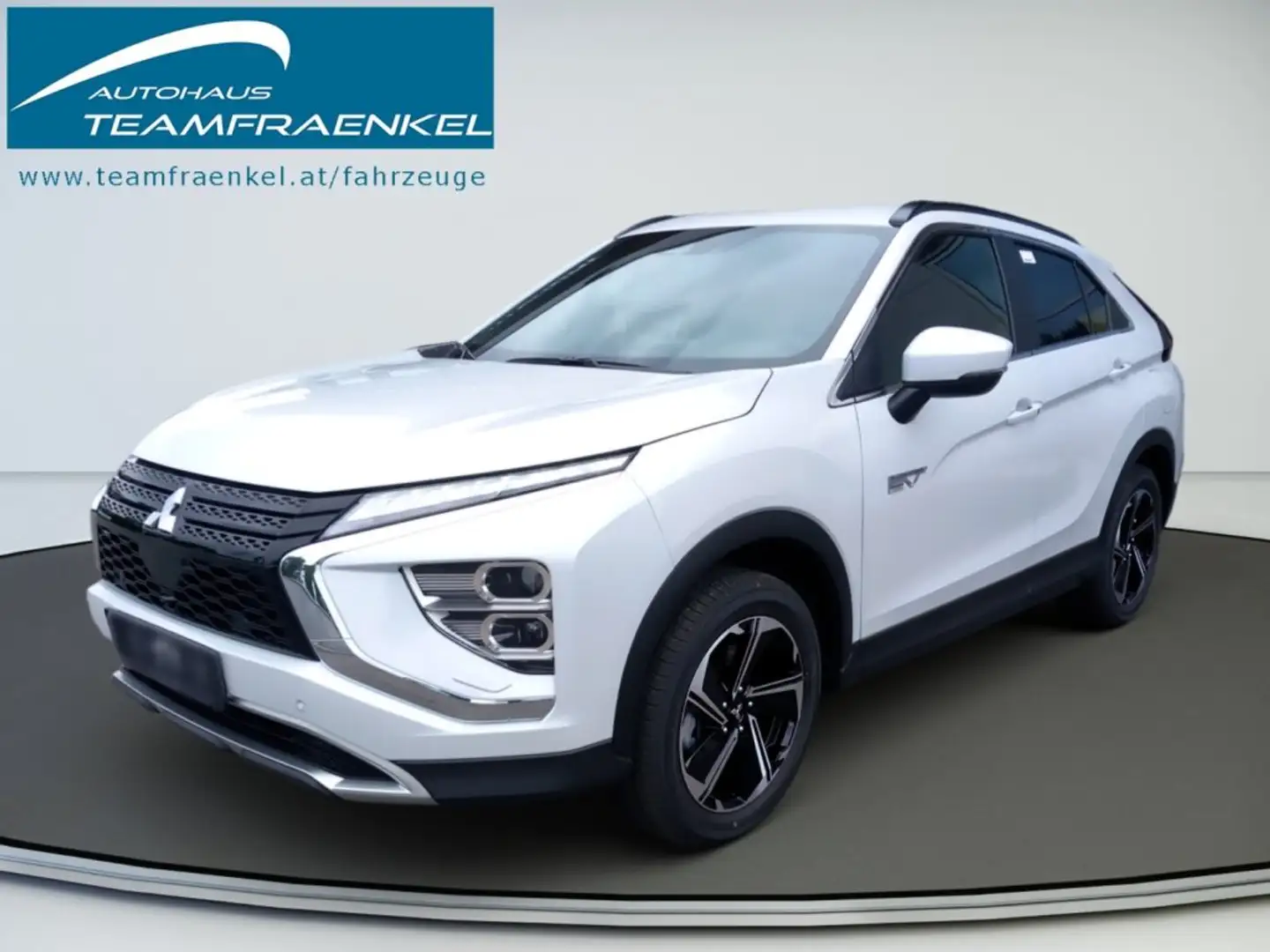 Mitsubishi Eclipse Cross PHEV 2,4 4WD Intense+ Navi 21 Blanc - 1