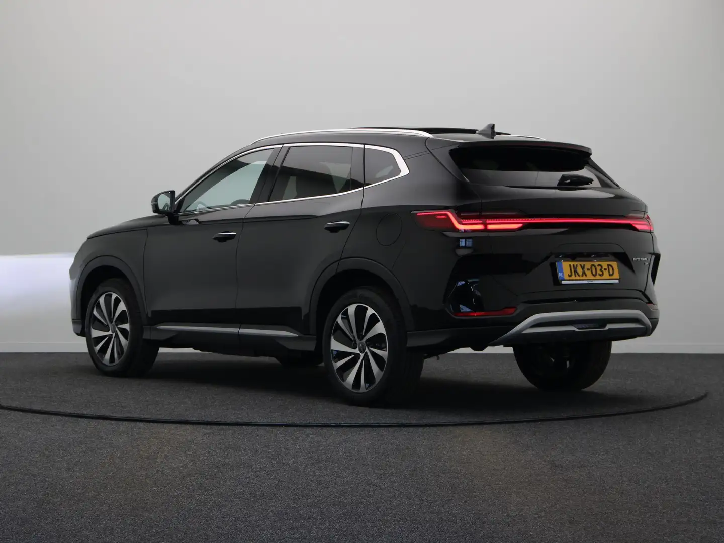 BYD Seal U 1.5 DM-i FWD Boost | Panorama Dak | Stoel & Stuurv Noir - 2