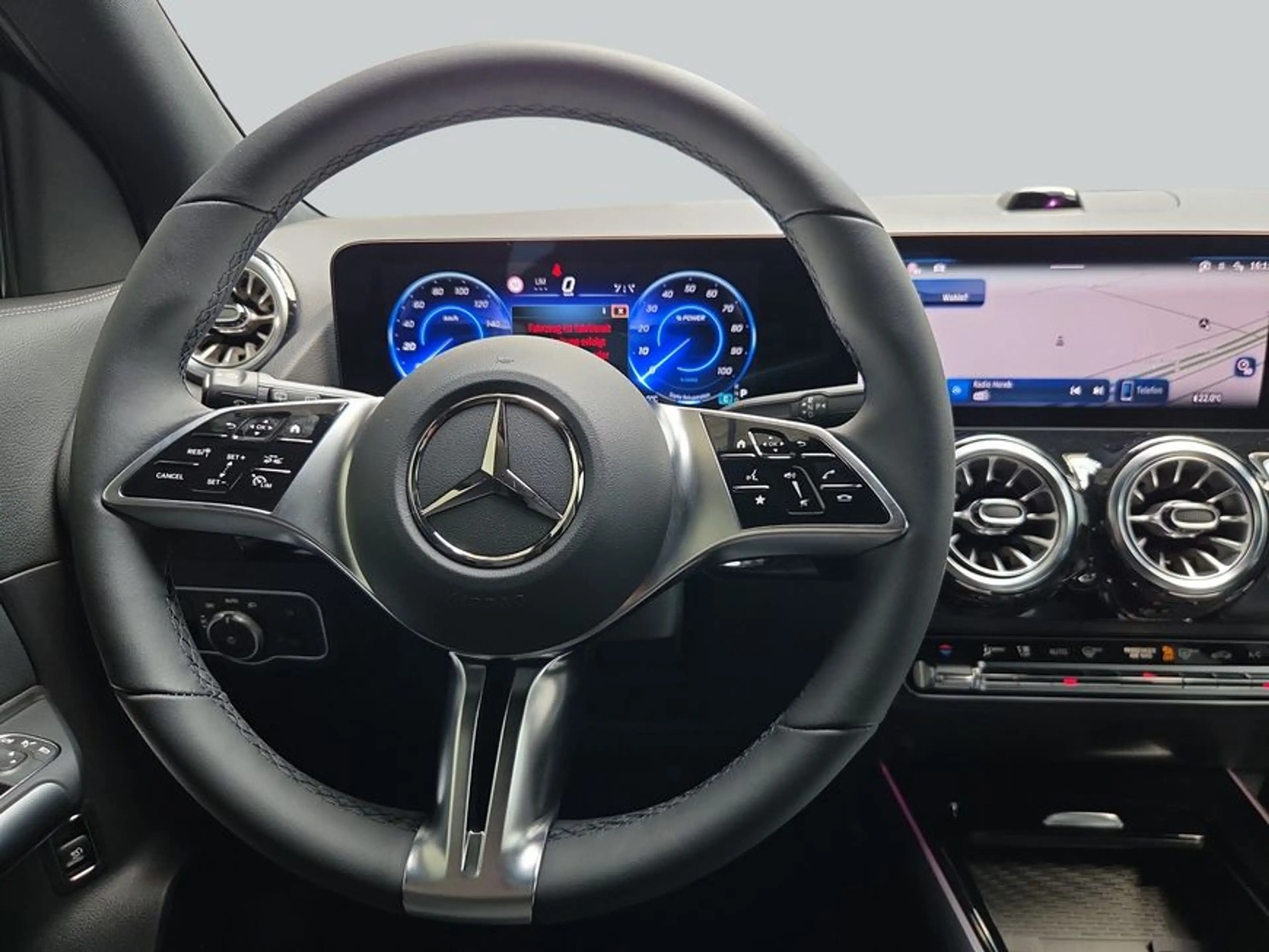 Mercedes-Benz EQA 250 EQA — photo 17
