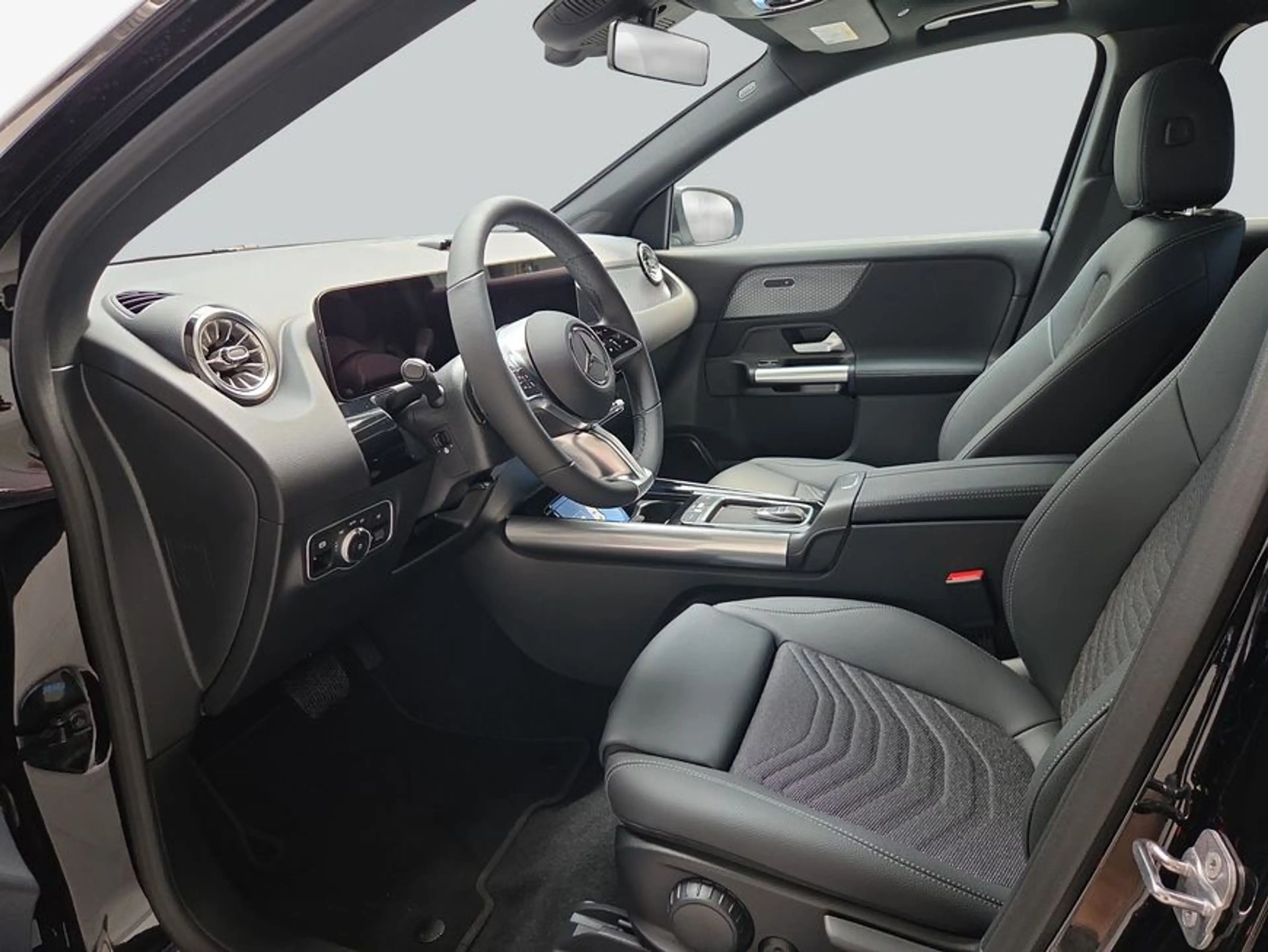 Mercedes-Benz EQA 250 EQA — photo 10