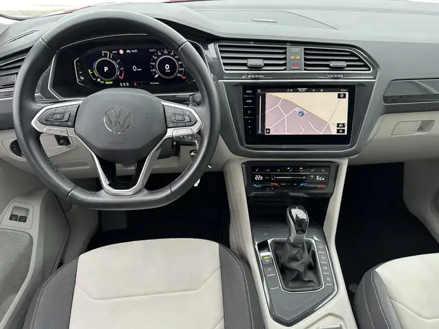Volkswagen Tiguan view 11